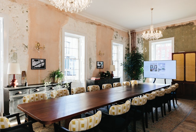 Knotel Workclub at Old Sessions House - Chairman's Room image 3