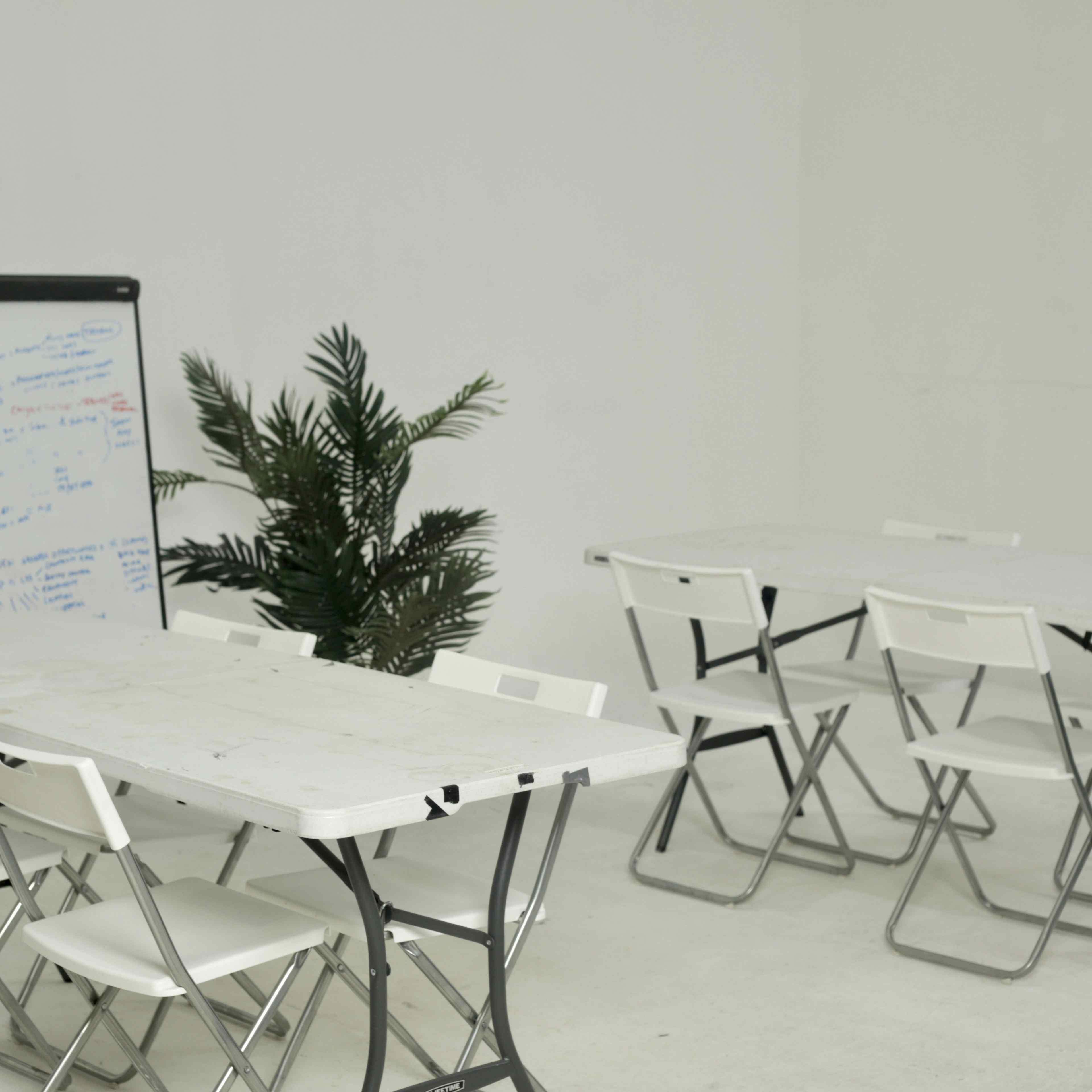Meeting Room at Blankbox - White Room image 2