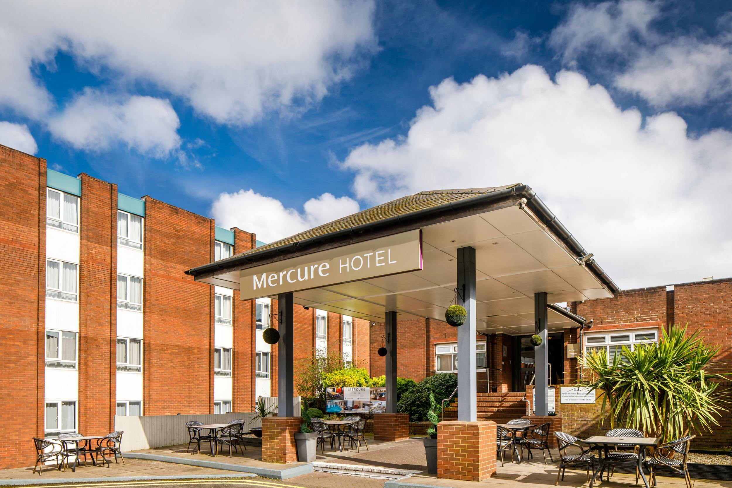 Mercure Birmingham West Hotel - image 1