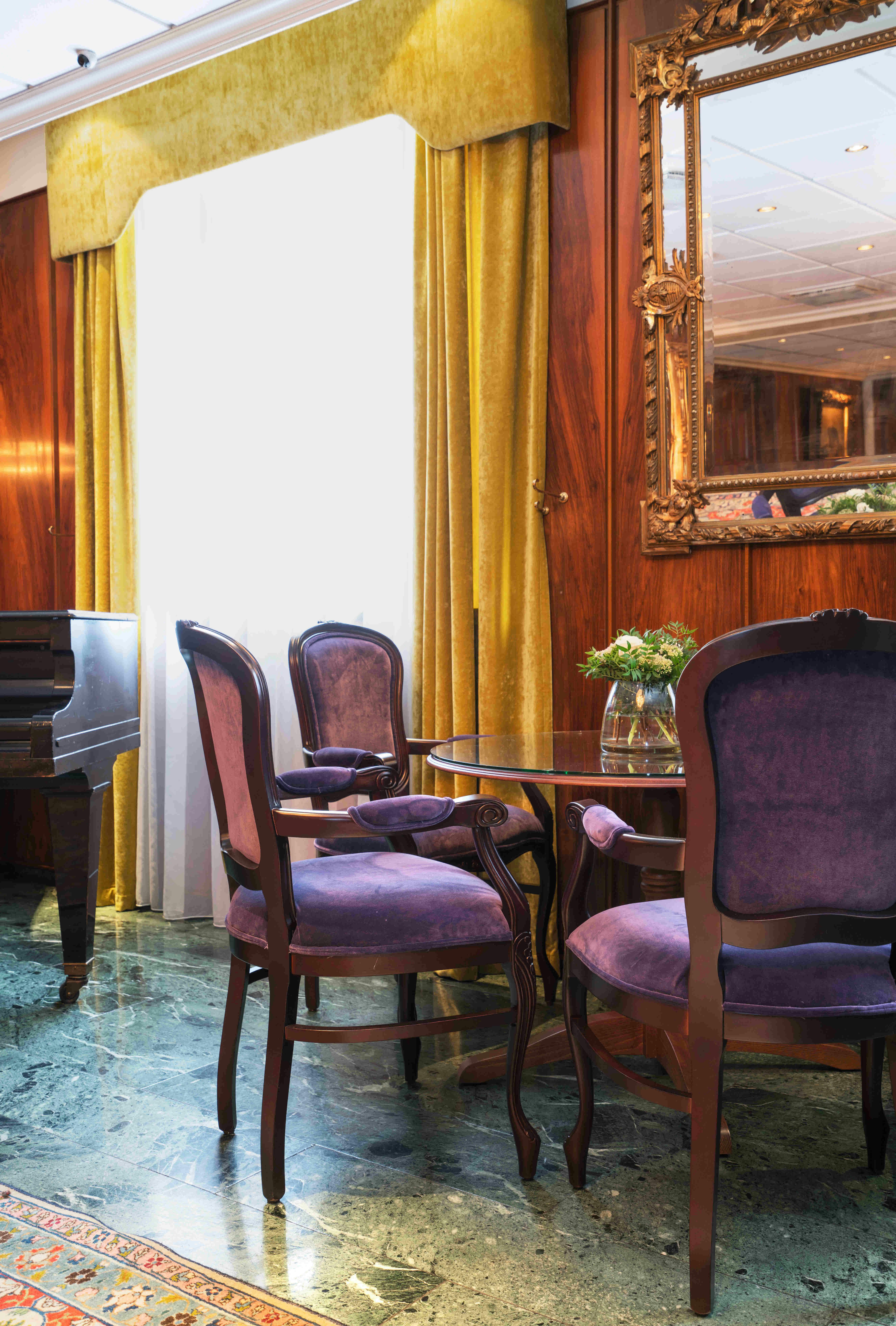 Hotel Bristol - image 1