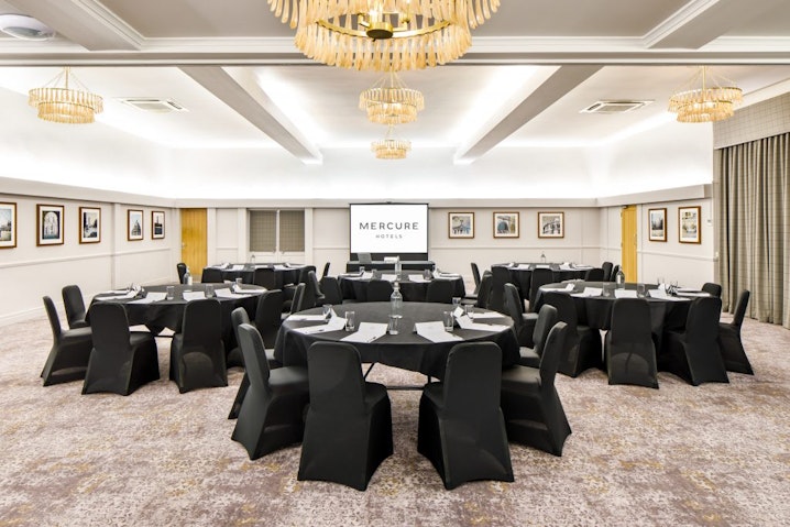 Mercure Oxford Hawkwell House Hotel - Thames Suite image 1