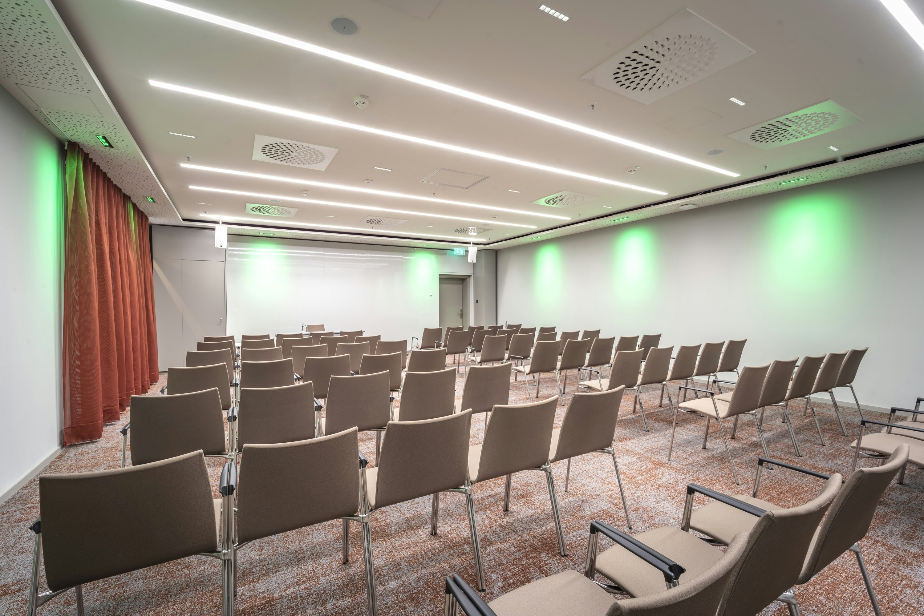 Rooms and Spaces – Estrel Berlin