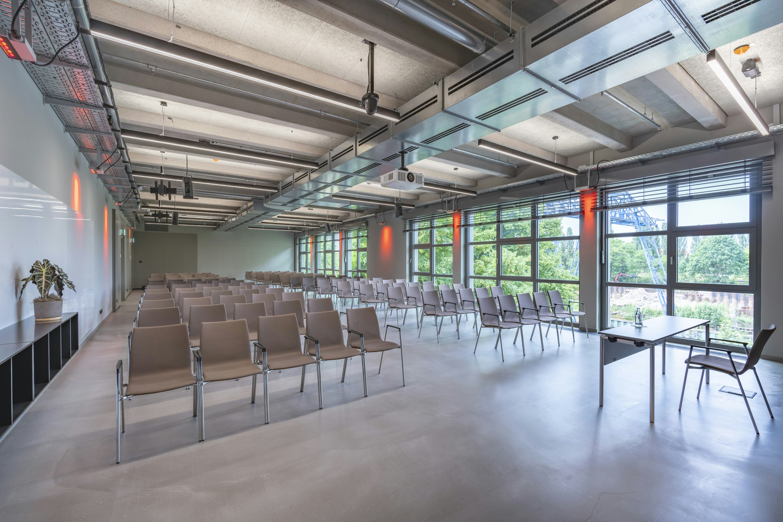 Plenty of room for events: The Estrel Auditorium – Estrel Berlin
