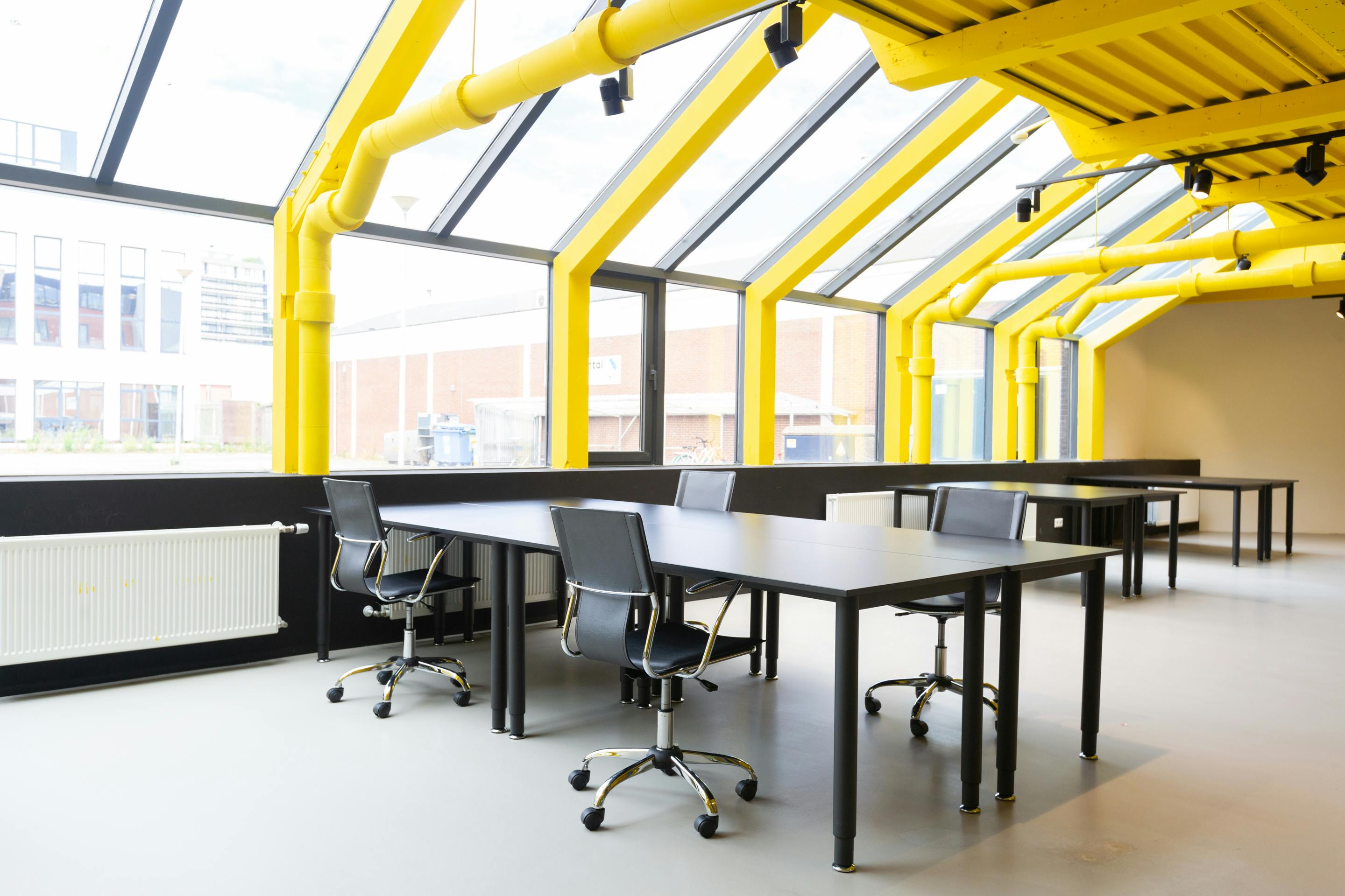 Urban Hotel TGS - image 1