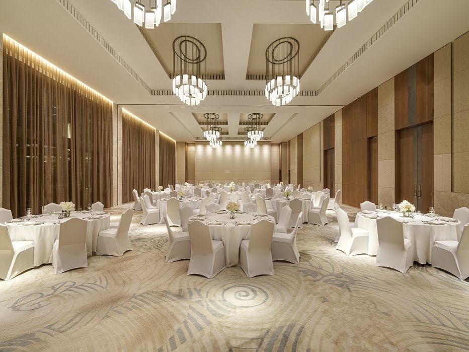 The Restaurant at Address Sky View - image 1