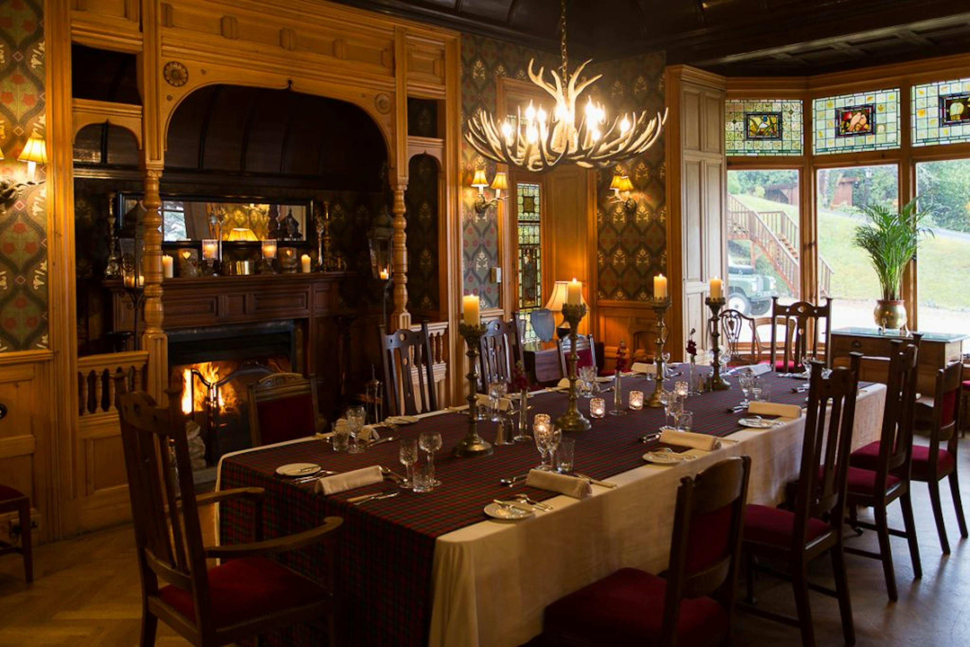 Woodside Lodge - Arts & Crafts Dining Room