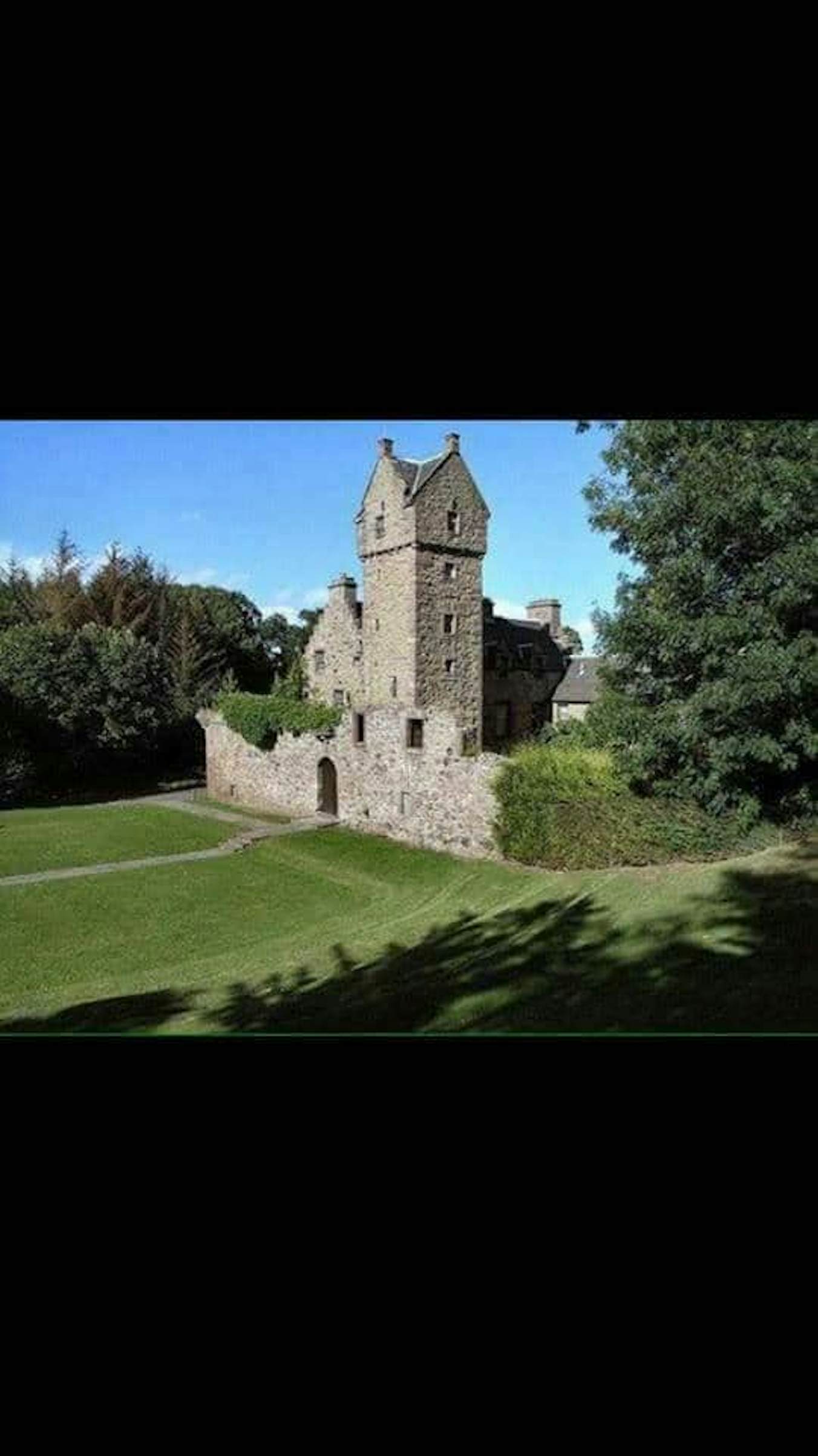 Mains Castle - image 1