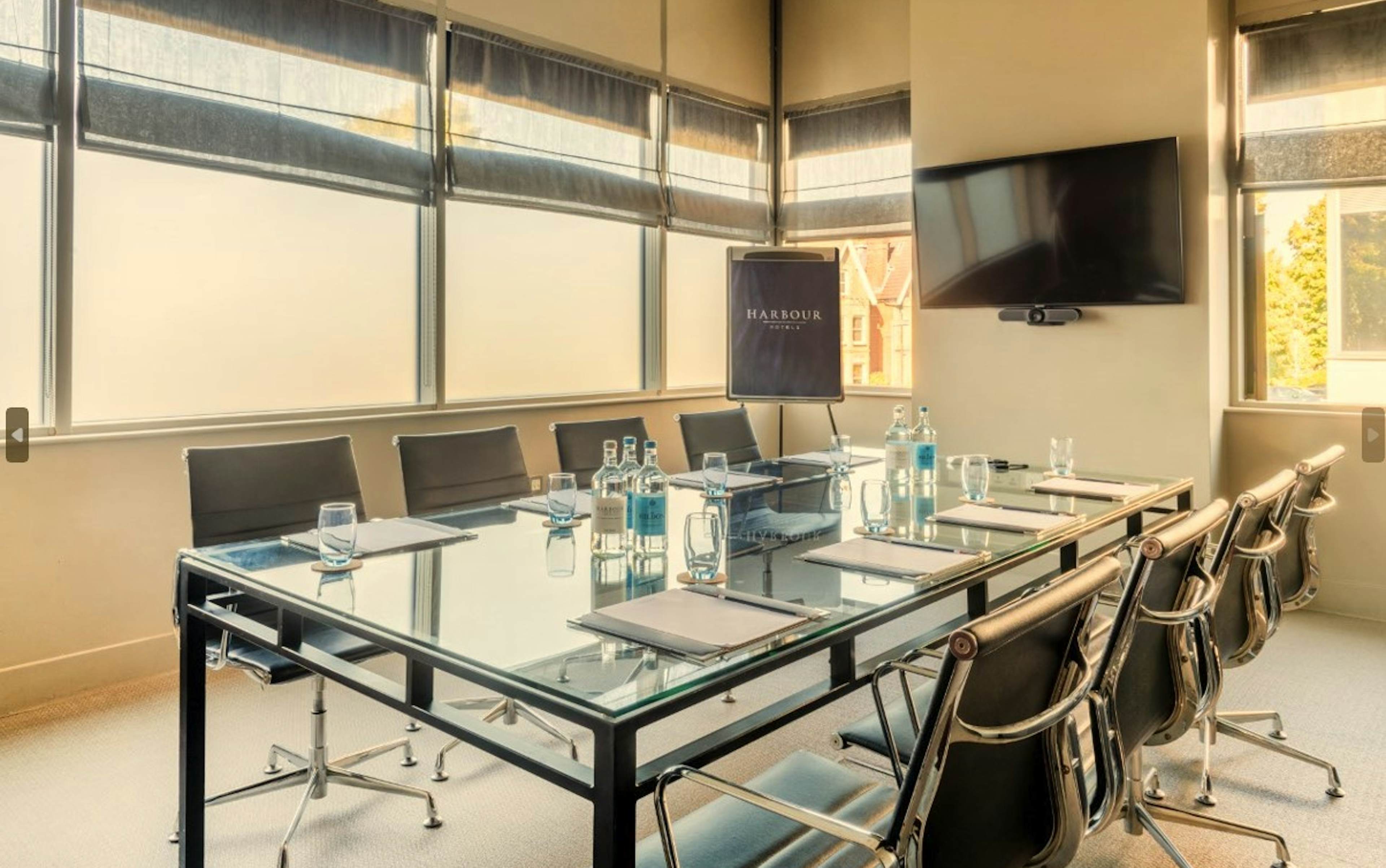 Guildford Harbour Hotel  - The Boardroom image 1