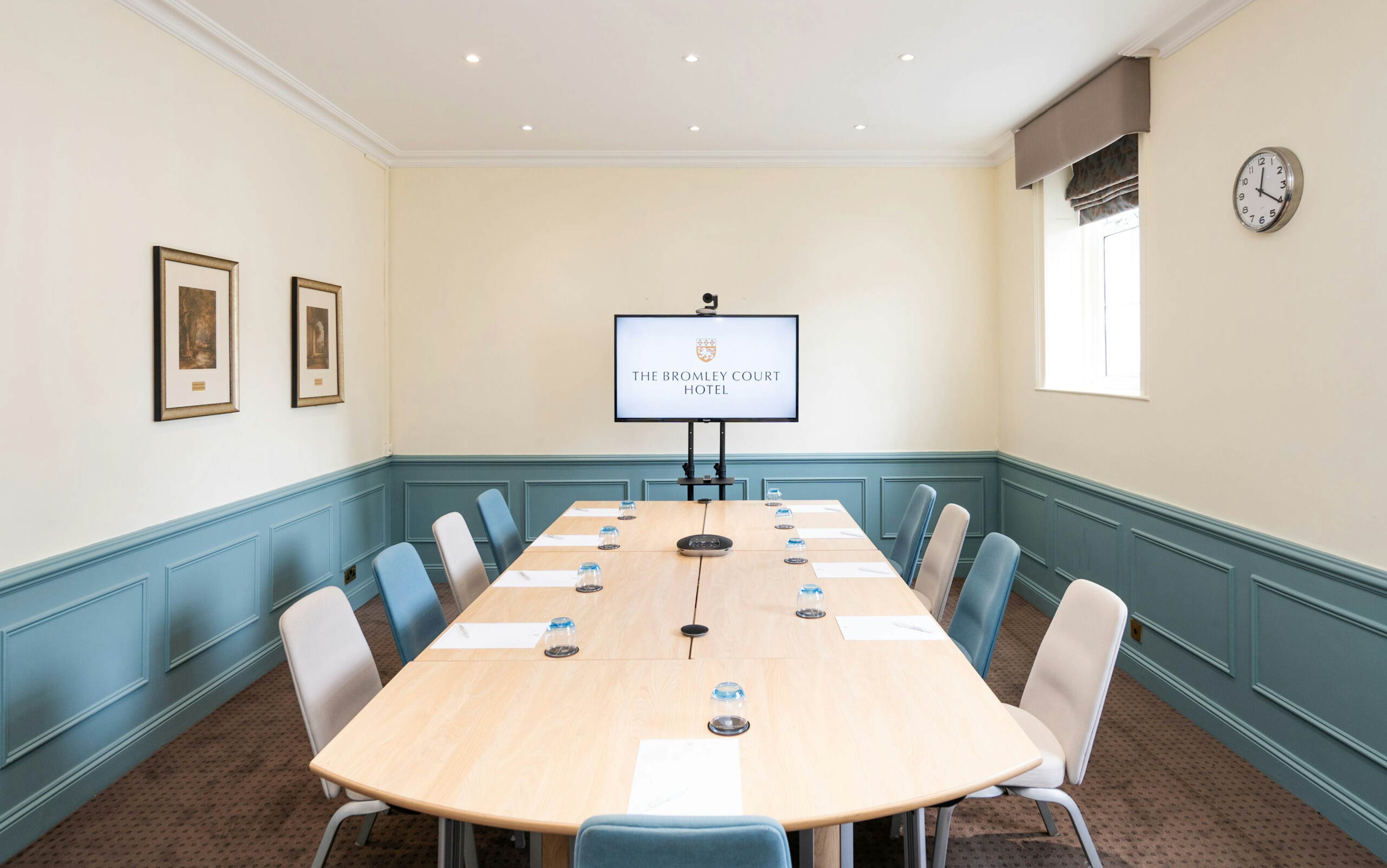 Meetings | Bromley Court Hotel