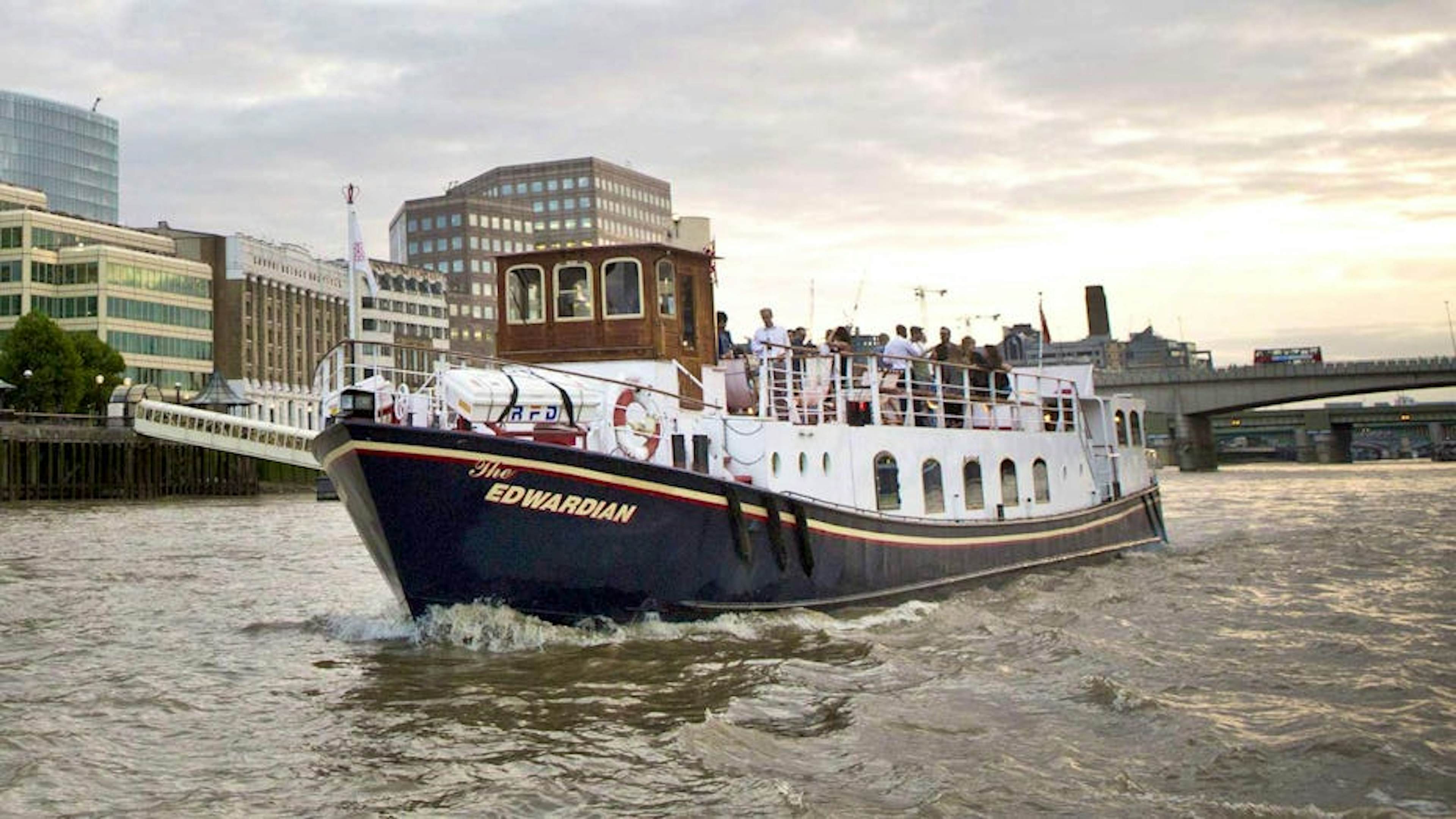 Thames Luxury Charters in London ...