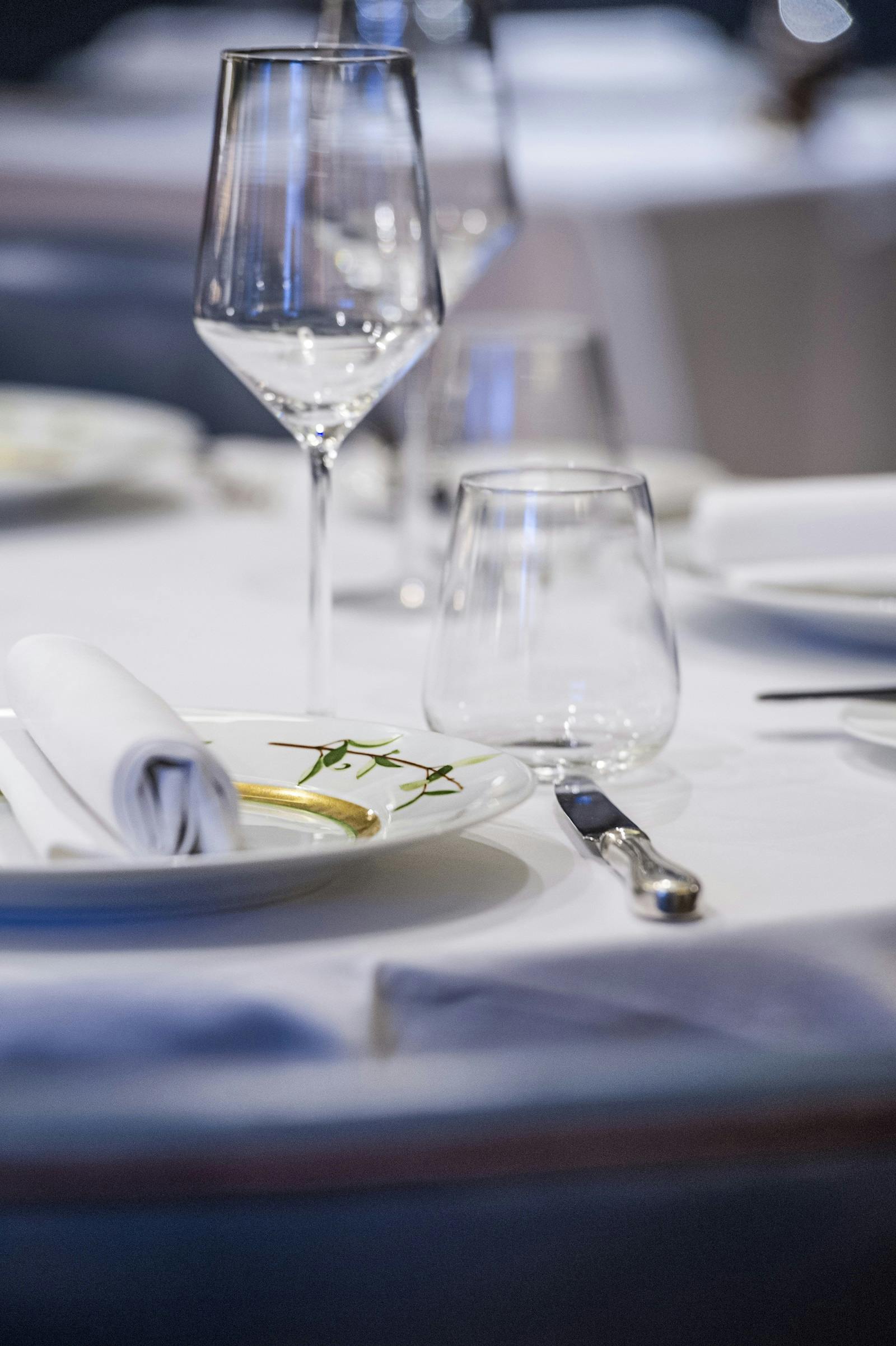 Bentley's Oyster Bar and Grill - image 2