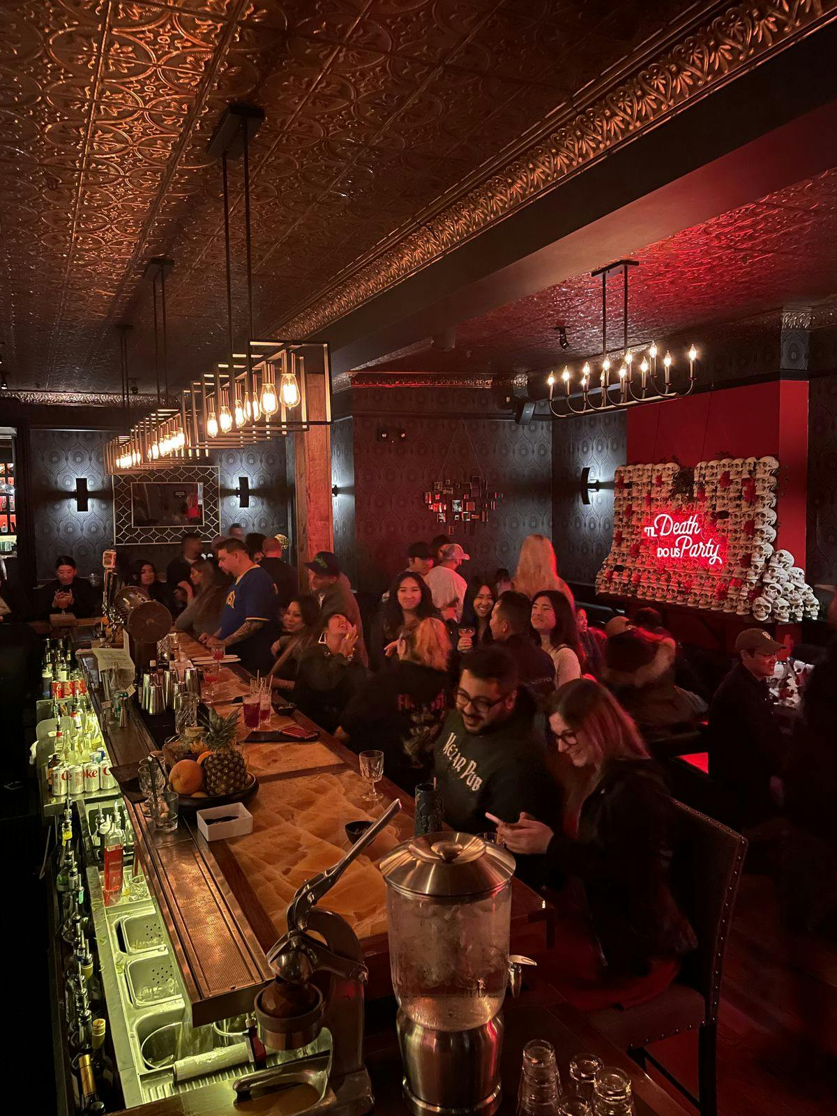 DAHLIA LOUNGE SF - image 1