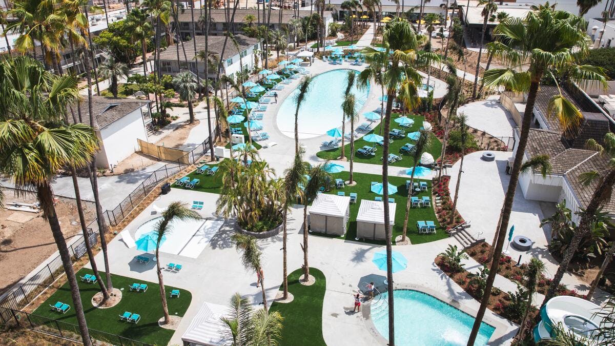 Town and Country Resort - image 1