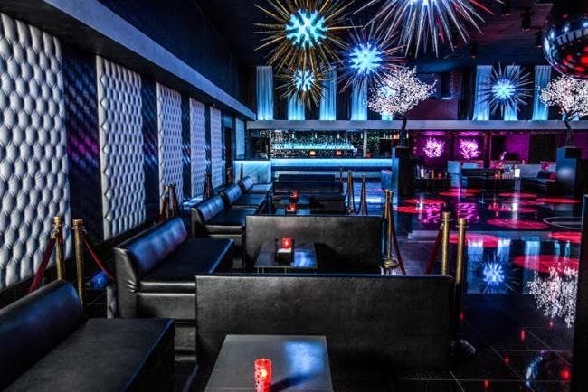 CLUB db LOUNGE - image 2