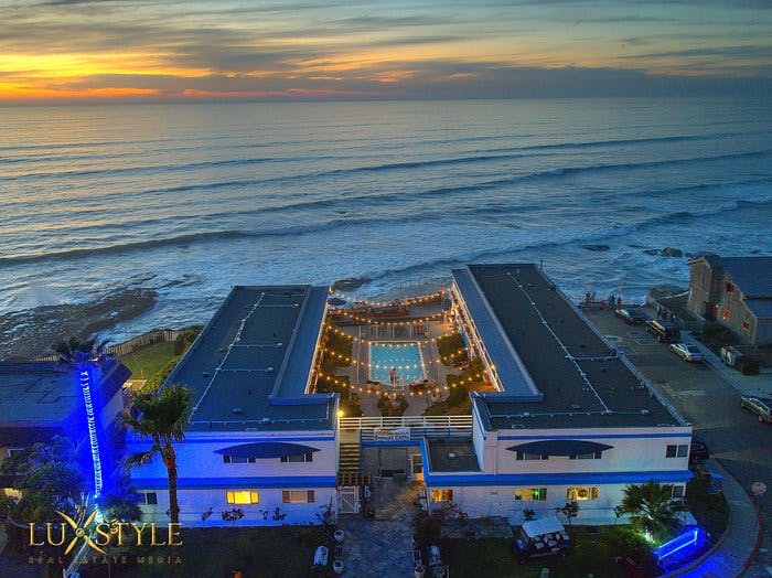 Inn at Sunset Cliffs - image 1