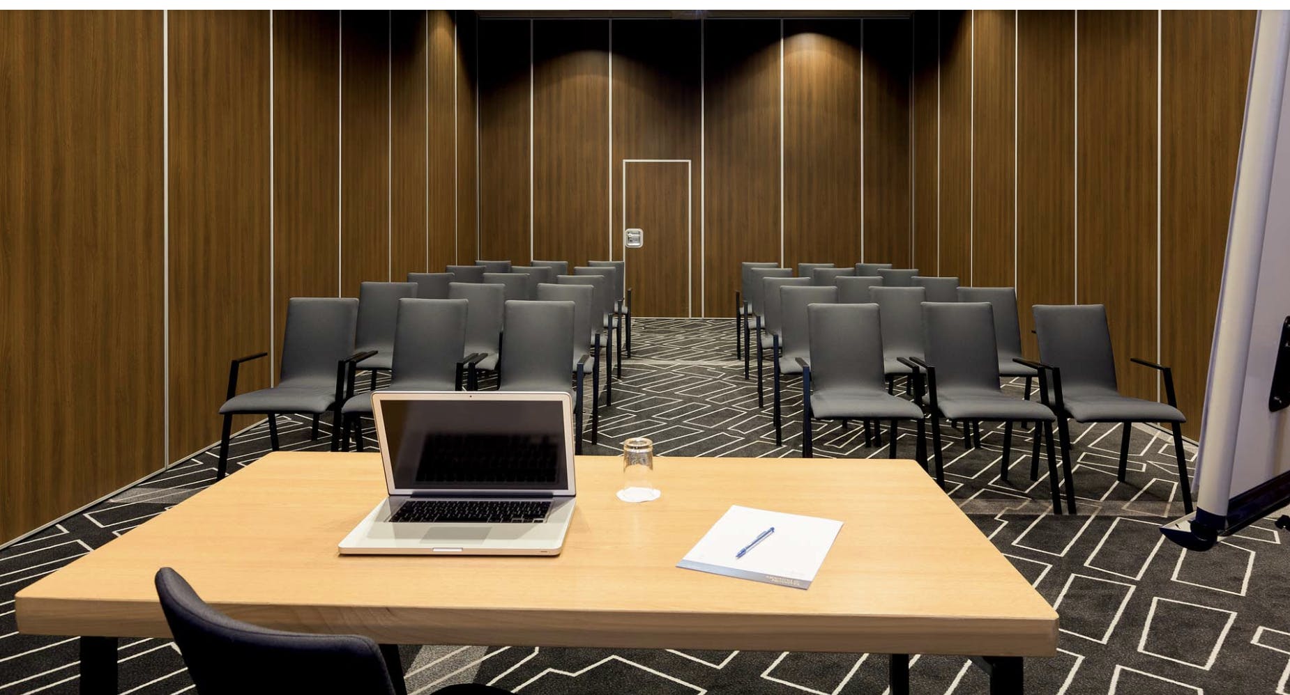 Hotel Novotel Amsterdam City - image 1