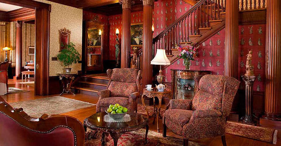 Churchill Manor - image 1