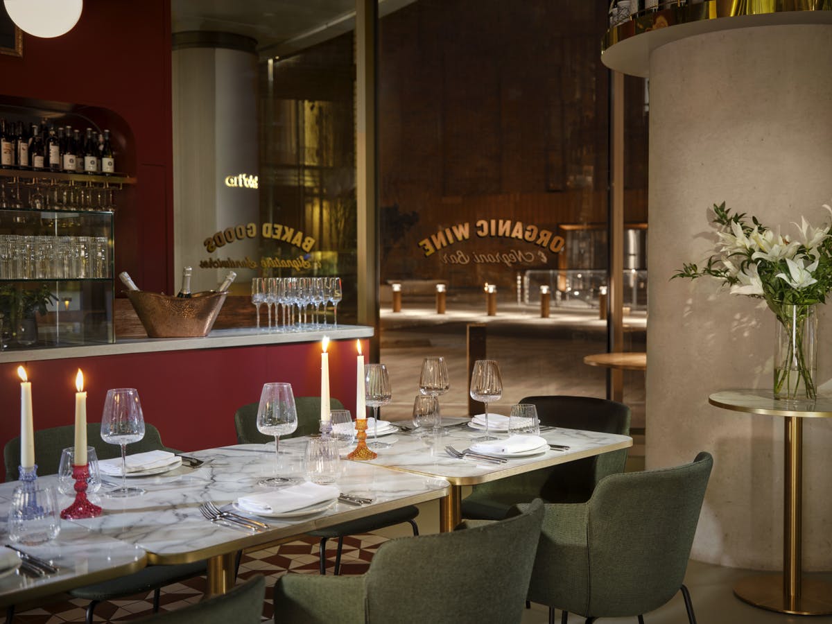 Tozi Counter | art'otel London Battersea Power Station