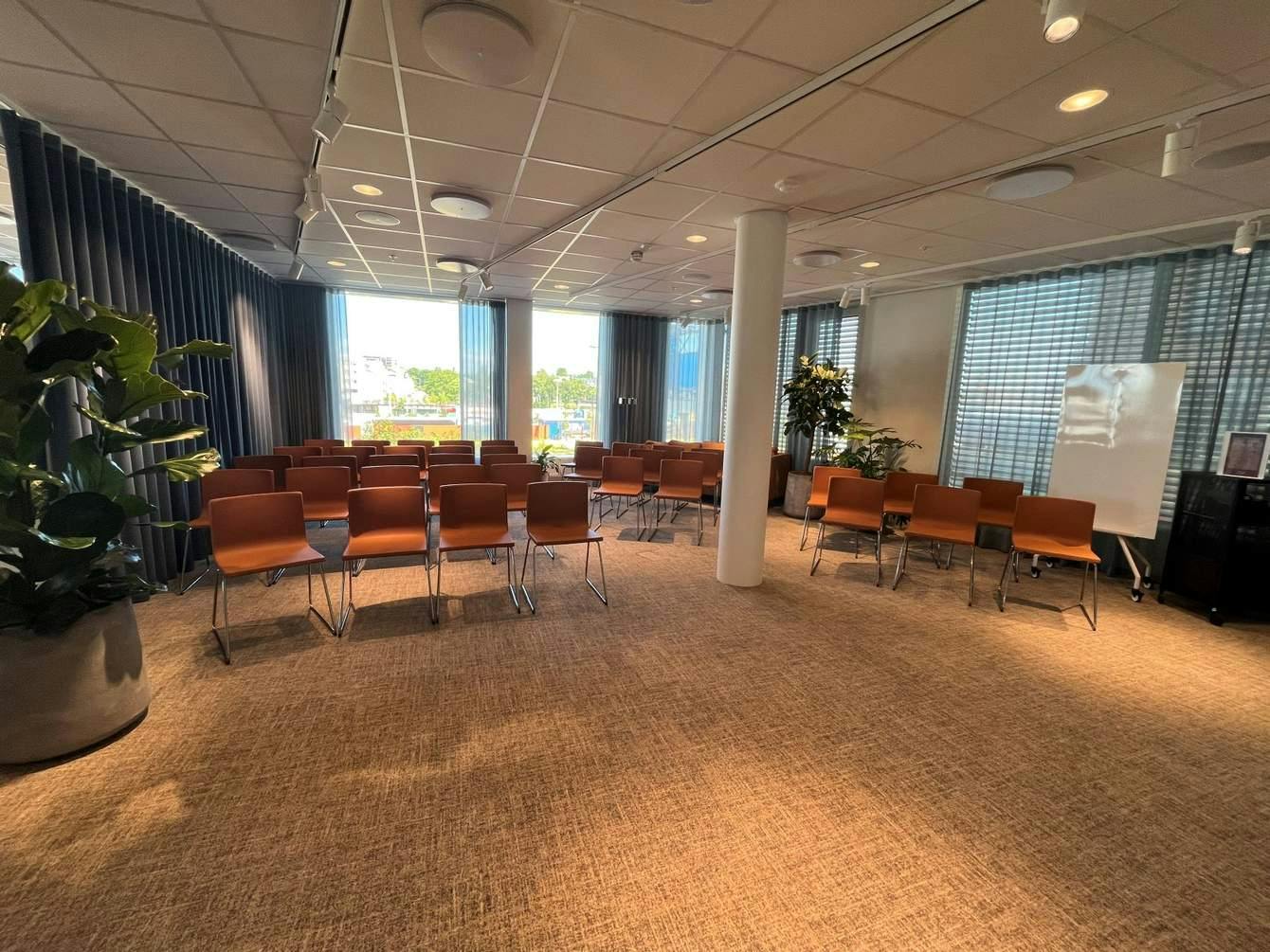 United Spaces - image 1