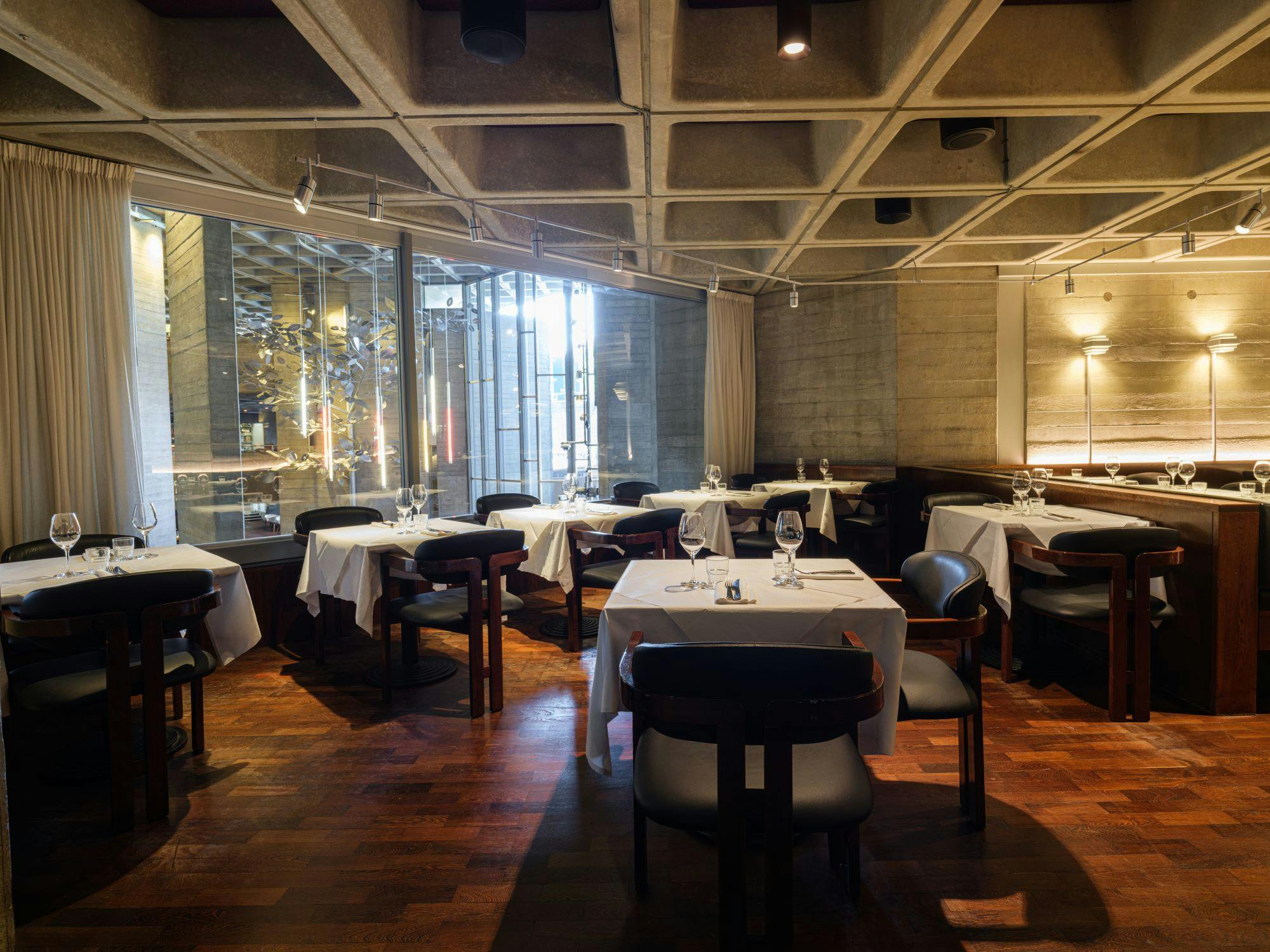 Lasdun Restaurant - image 2