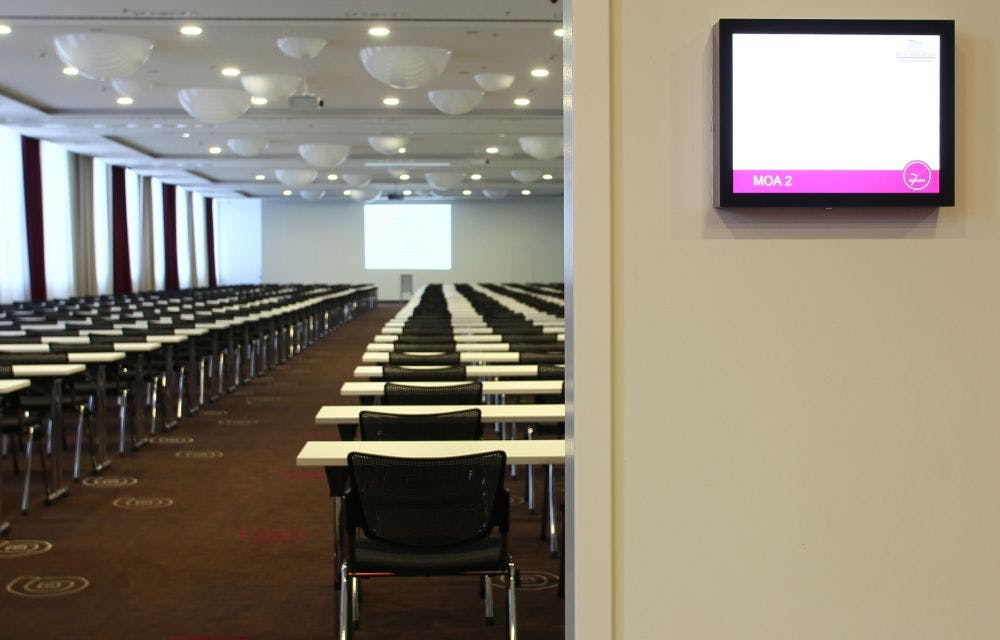 Mercure Hotel MOA Berlin - image 1