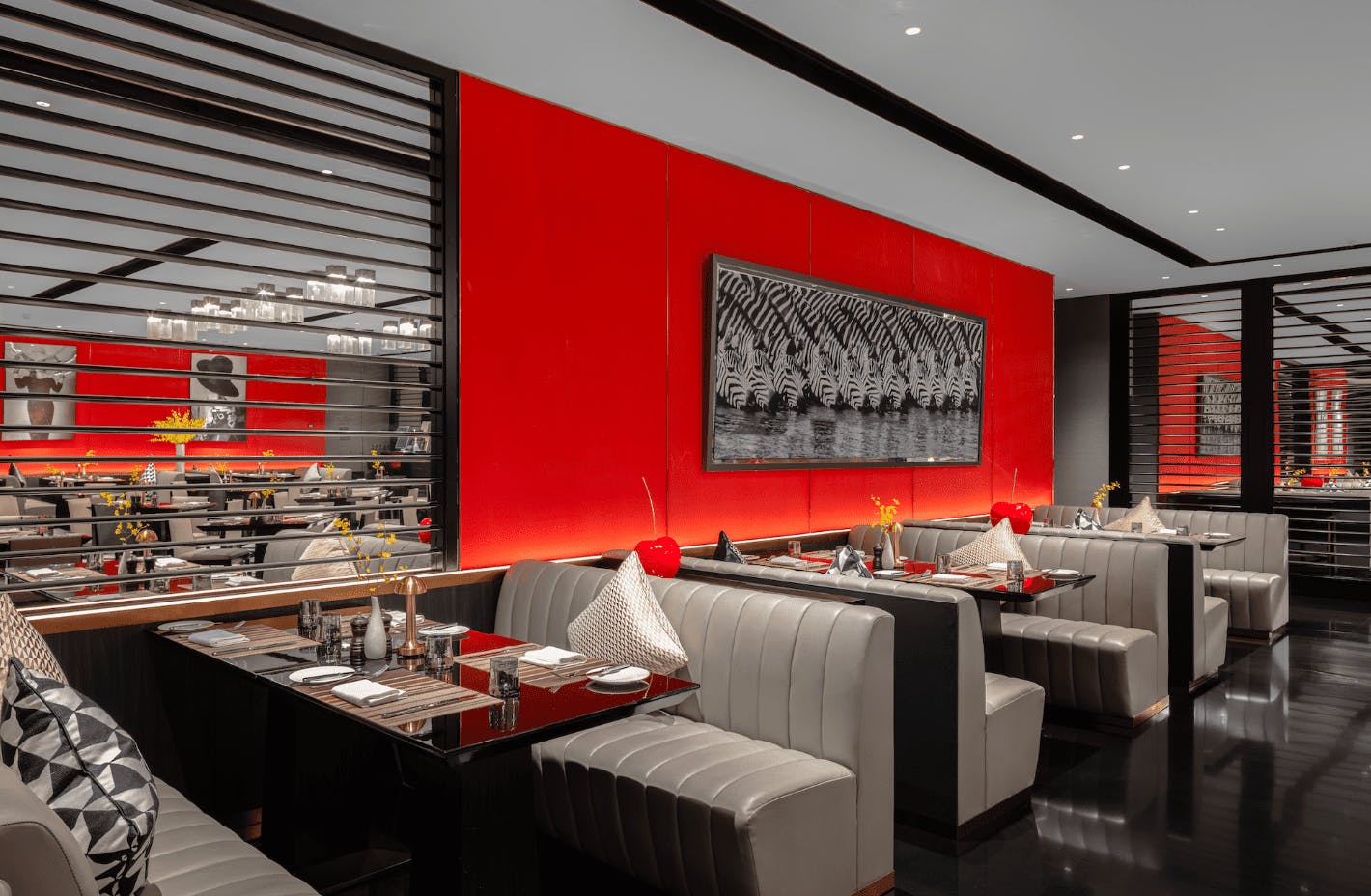 Chengdu Hotel - image 1