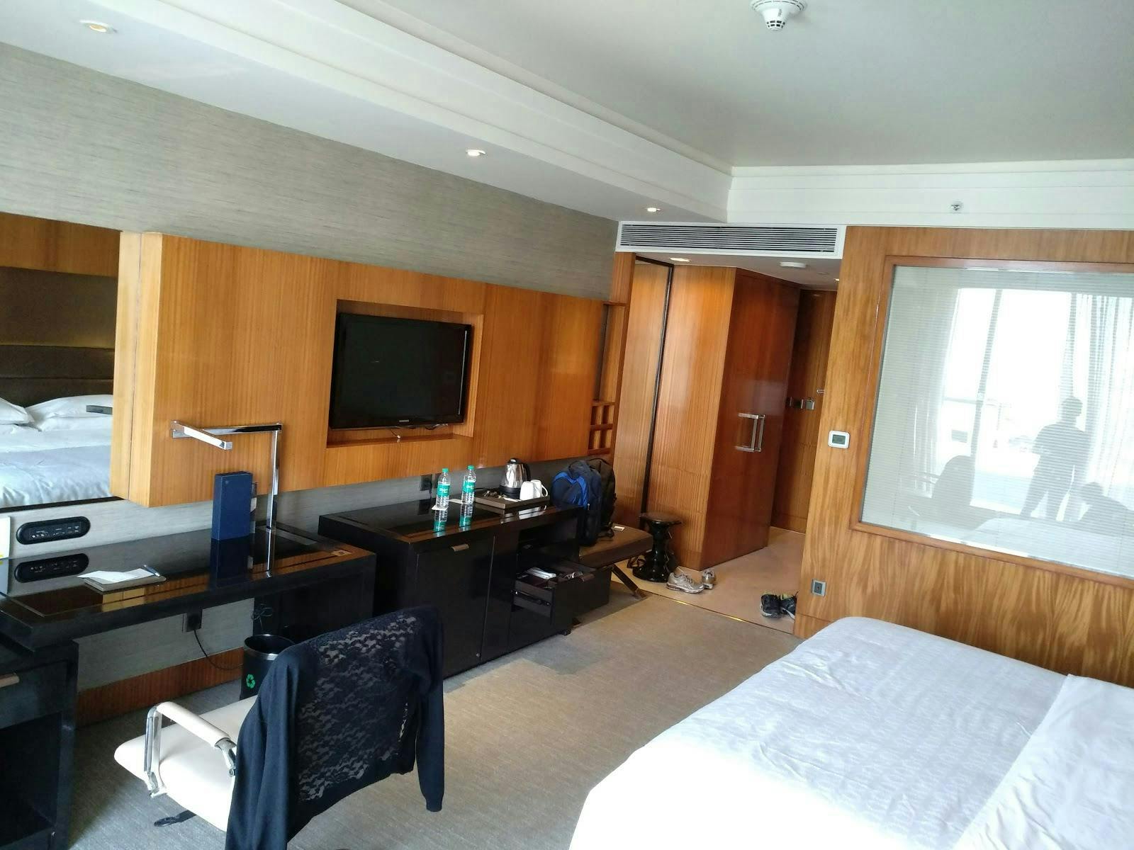 Sheraton Grand Bangalore Hotel at Brigade Gateway - image 1