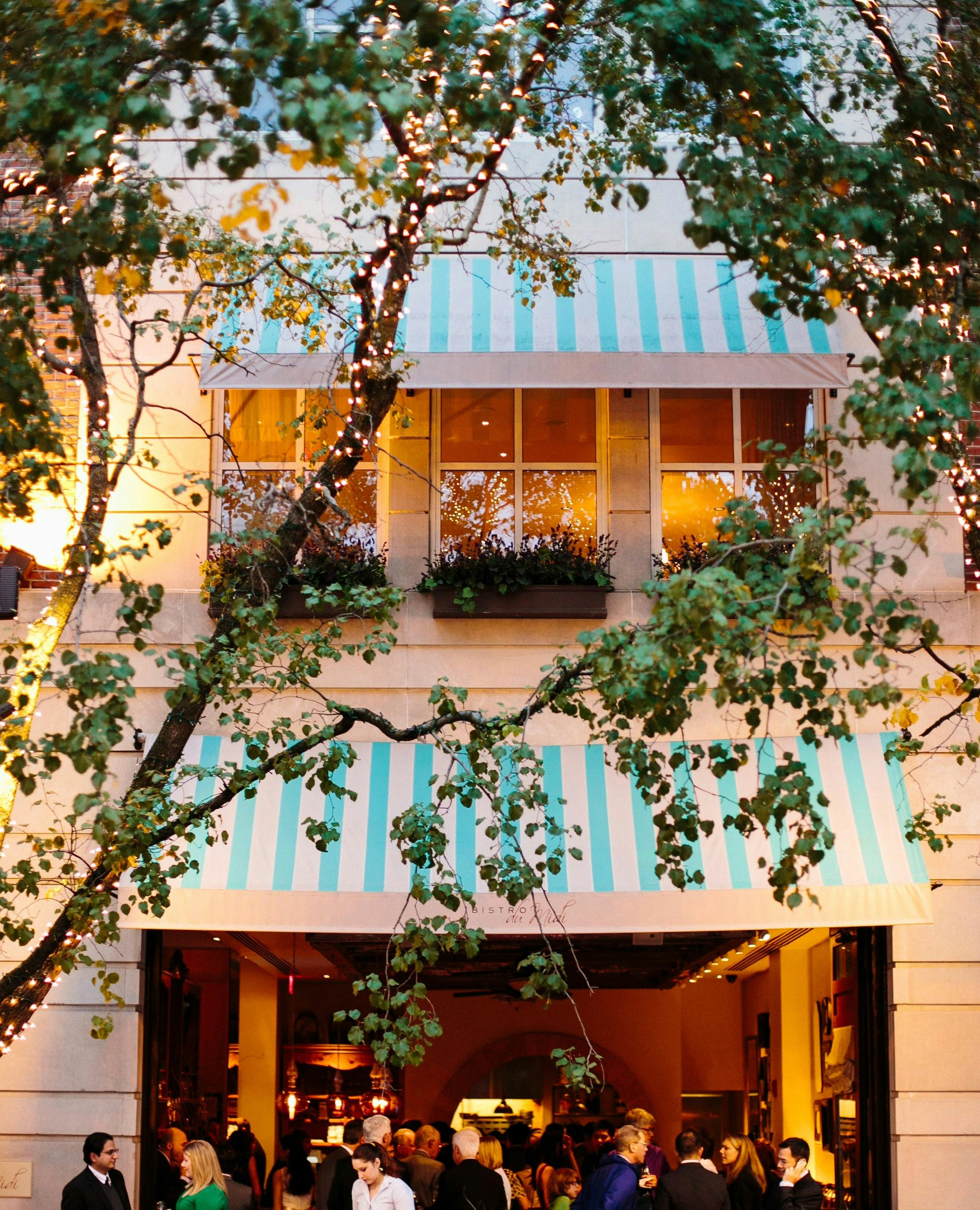 Bistro Du Midi - image 1