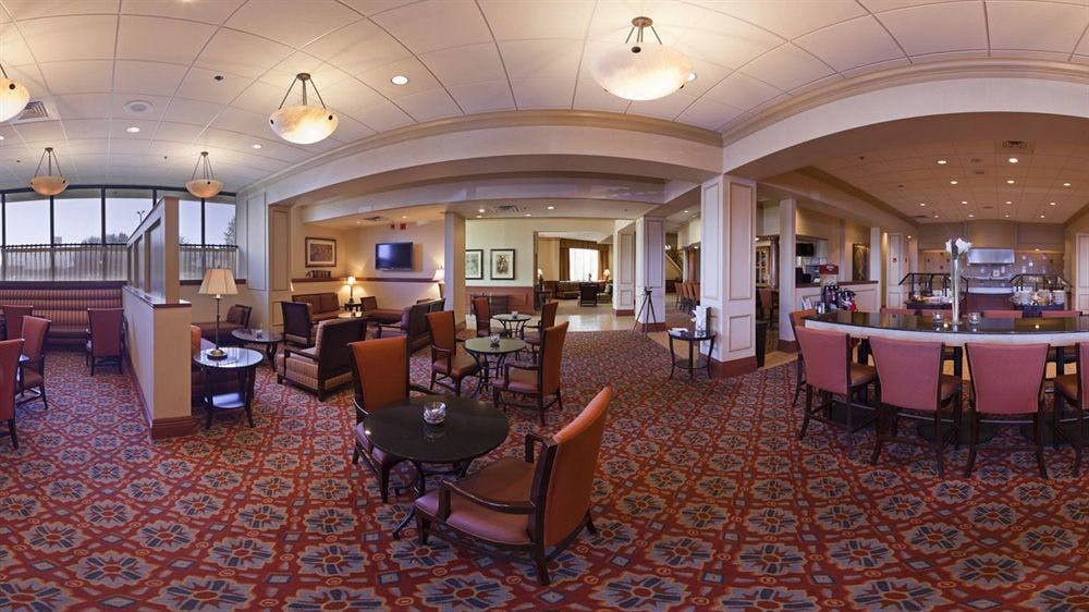 Staybridge Suites Dallas Market Ctr Love Field - image 1
