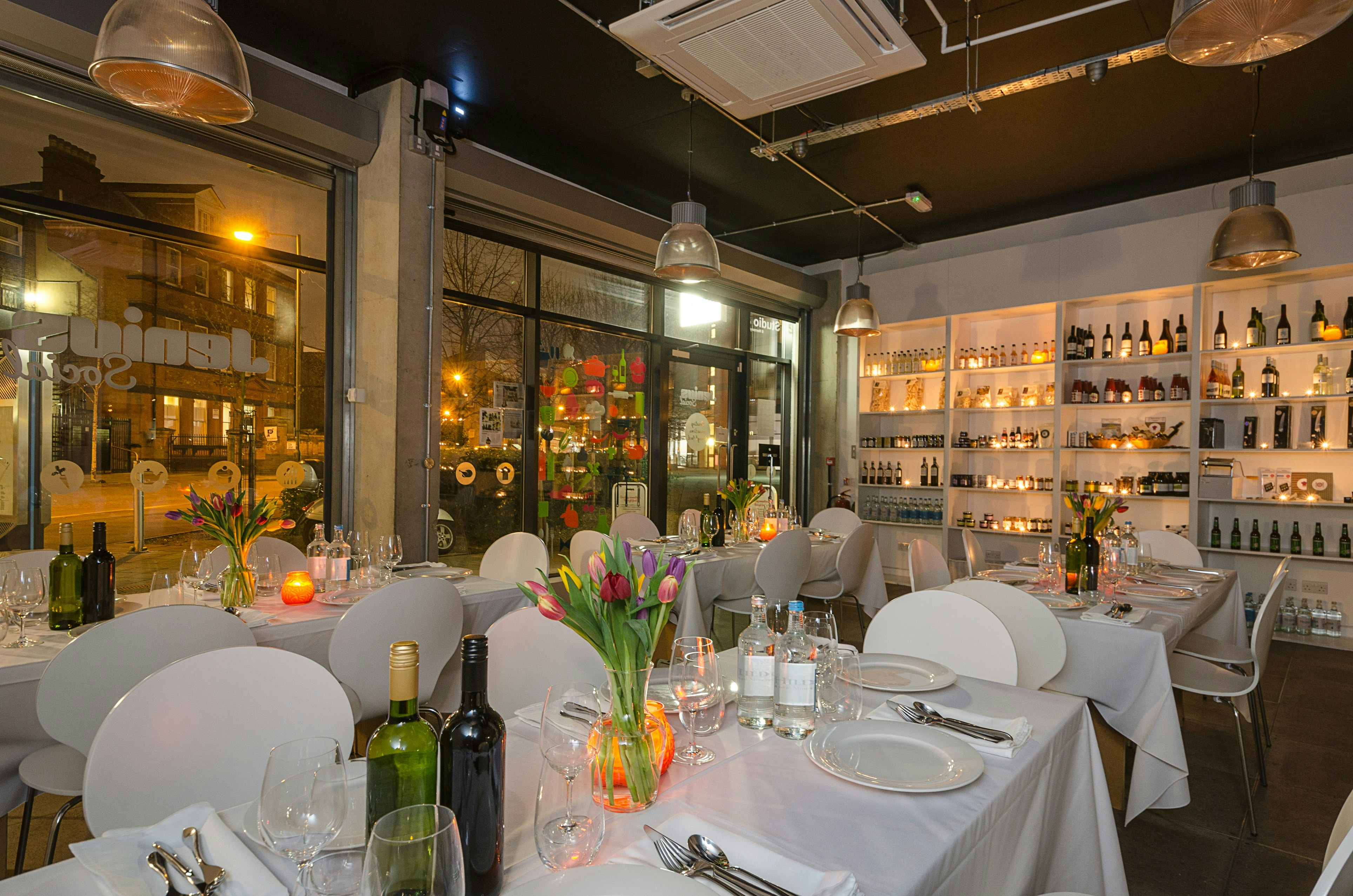 Jenius Social  - Whole Venue image 8