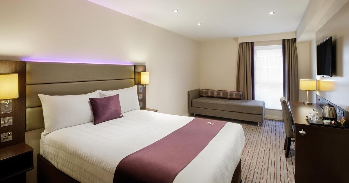 Premier Meetings Manchester Trafford Centre West - image 1