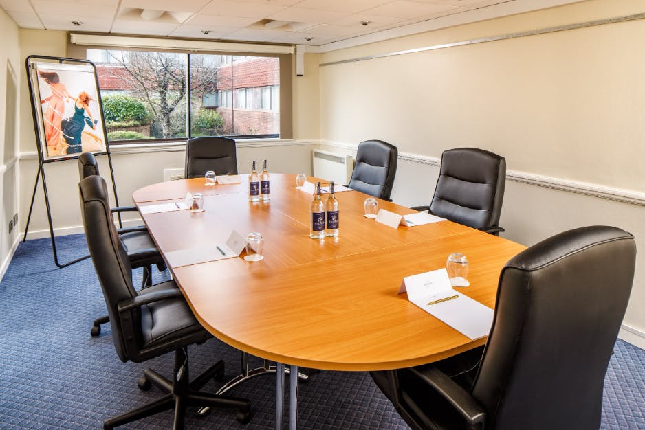 Mercure Swansea Hotel - image 1