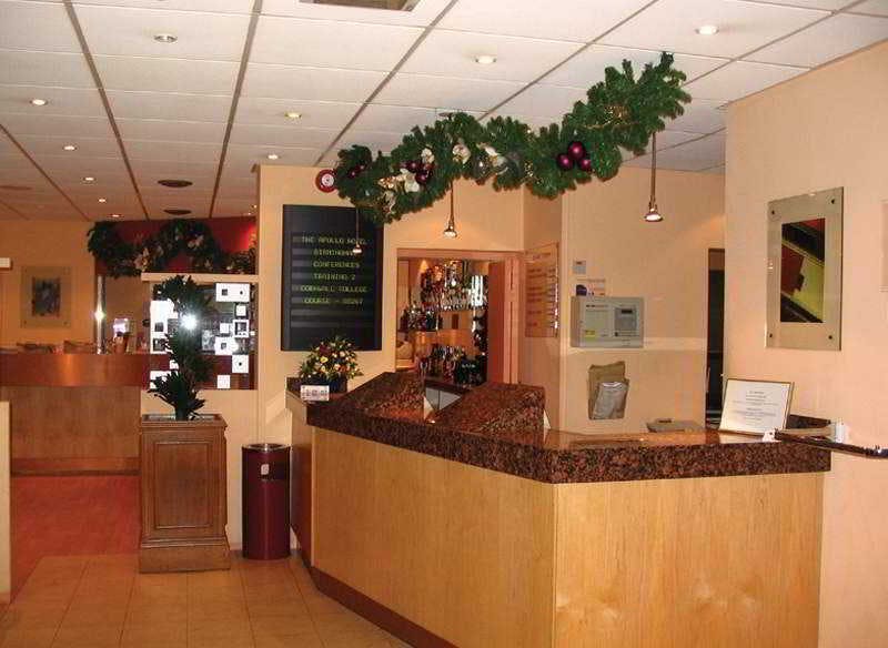 Apollo Hotel - image 1