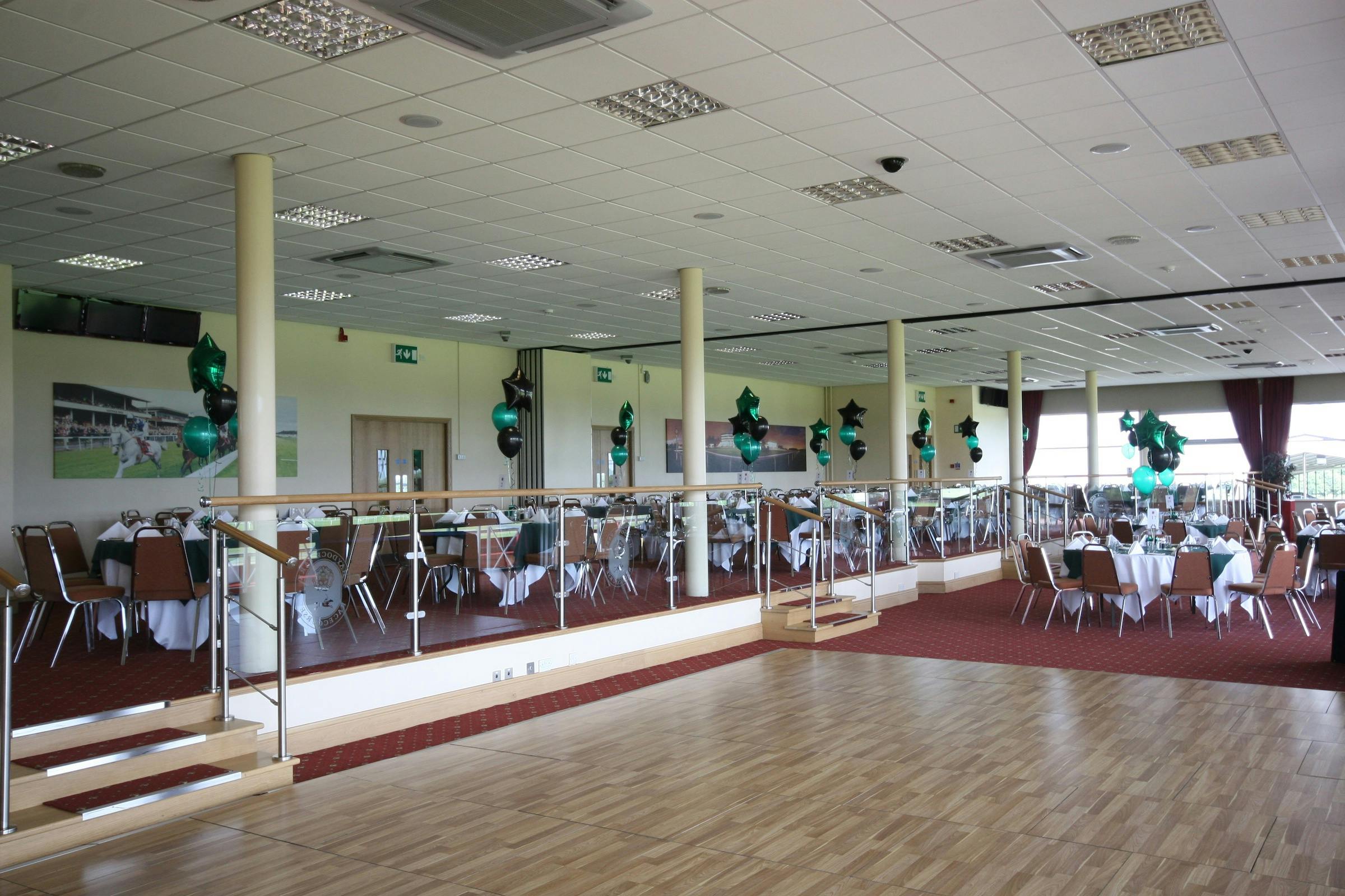 Haydock Park Racecourse - image 2