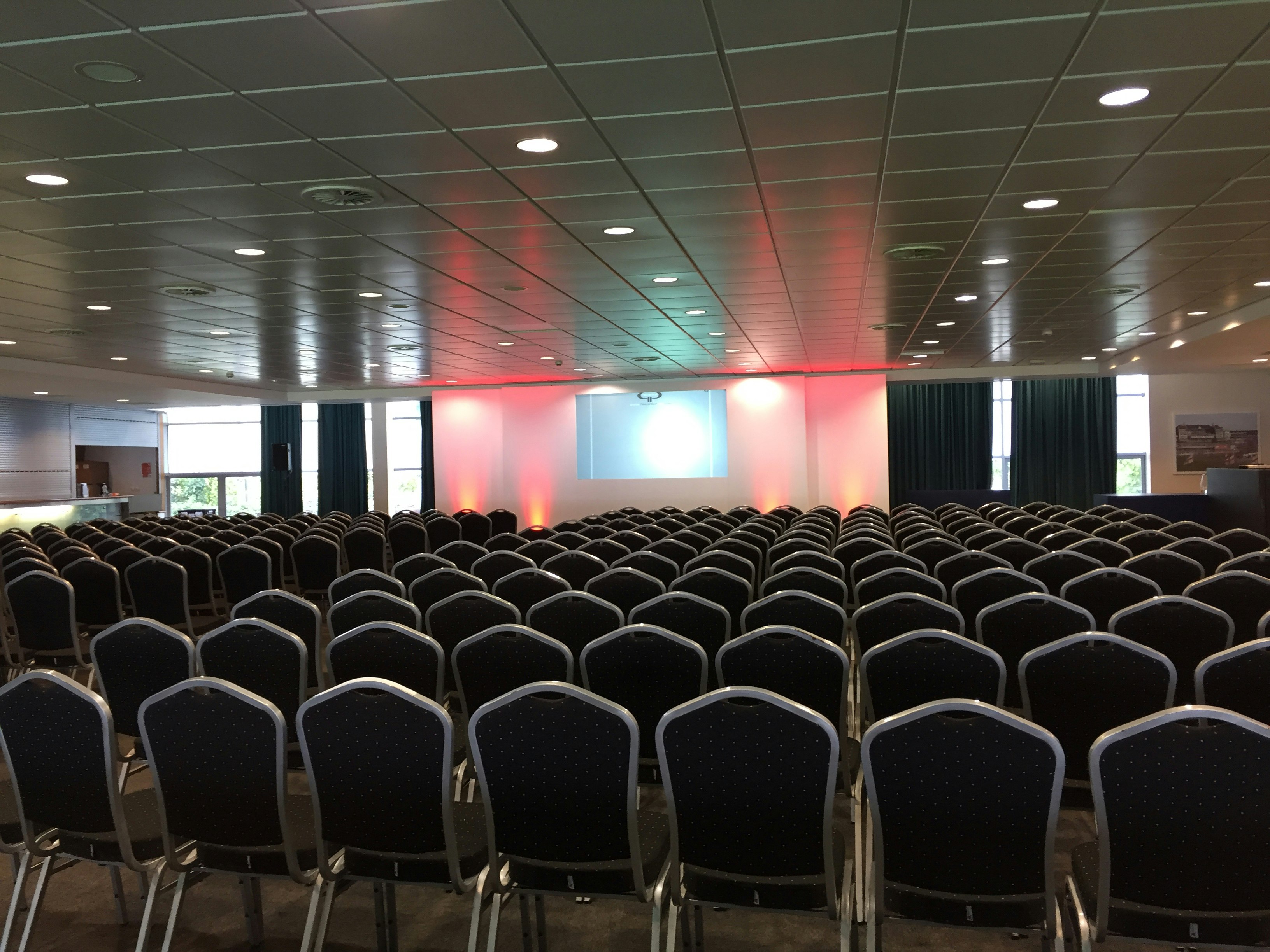 Kia Oval - Ashes Suite image 3