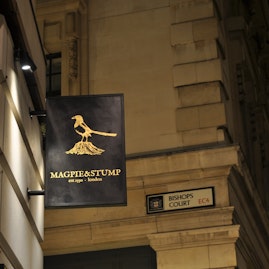 Magpie & Stump - Old Bailey Bar image 3