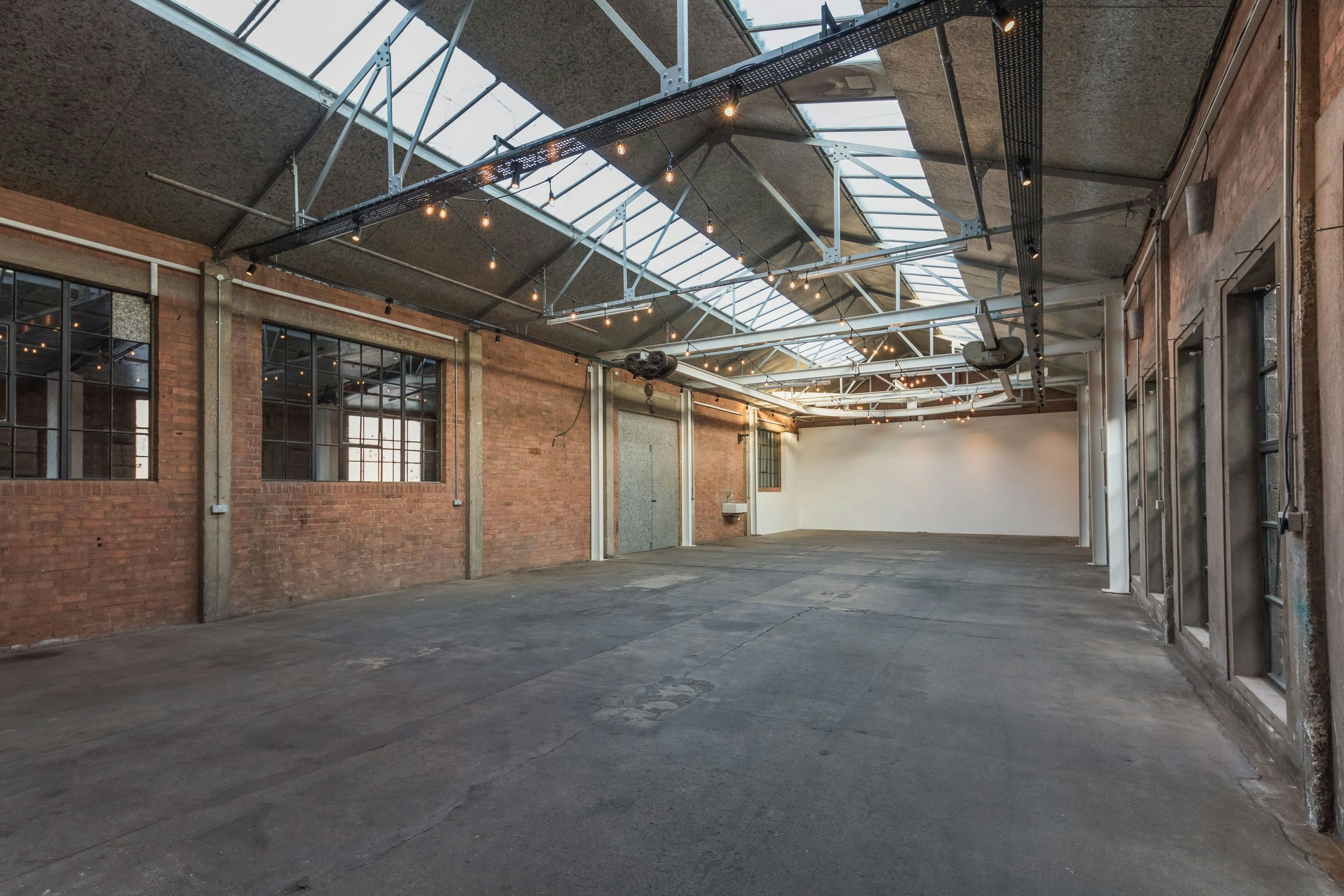 Hoxton Docks - Atrium image 3