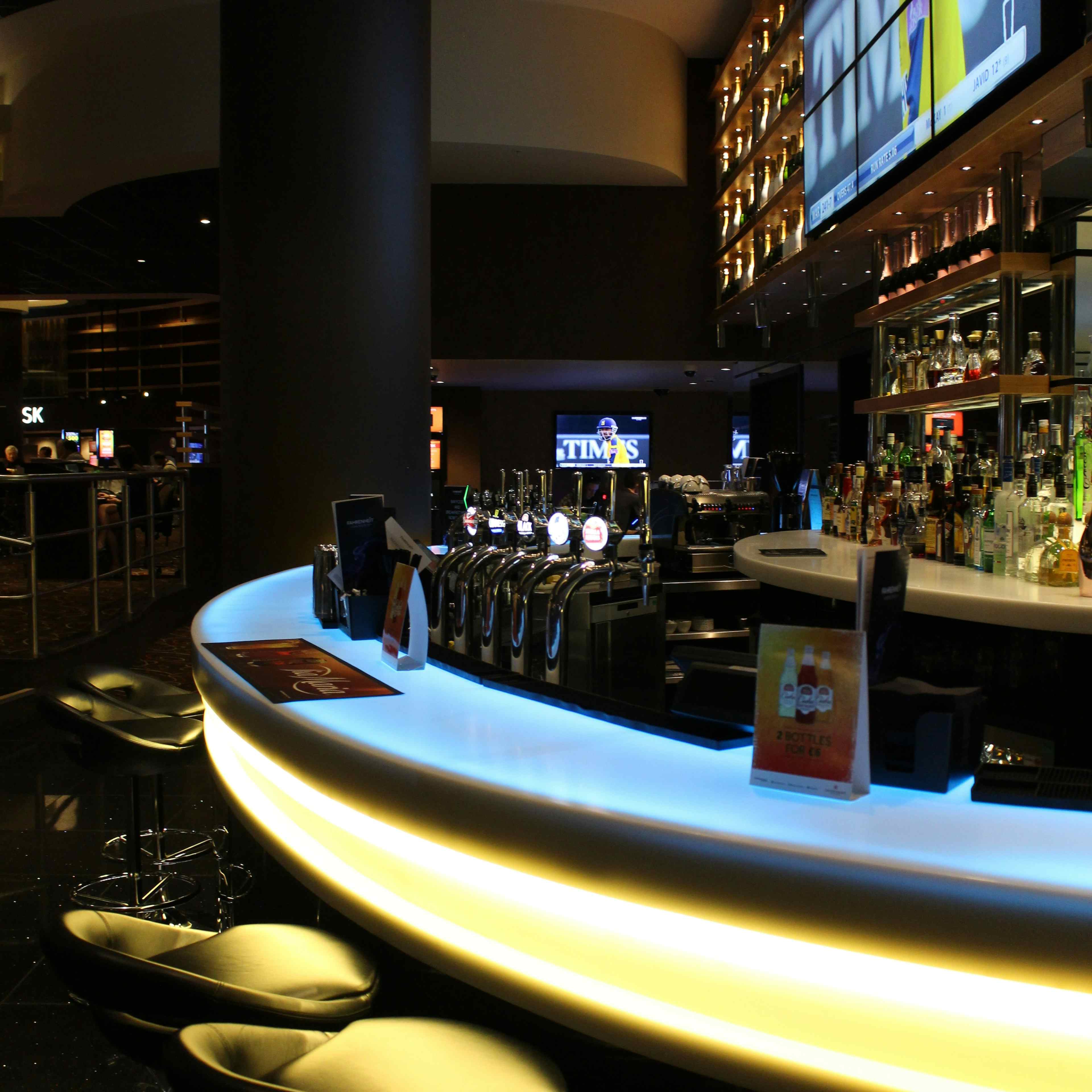 Genting Club Manchester  - Booth Area  image 3