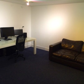 Price Studios Ltd - Writing room / production suite image 2