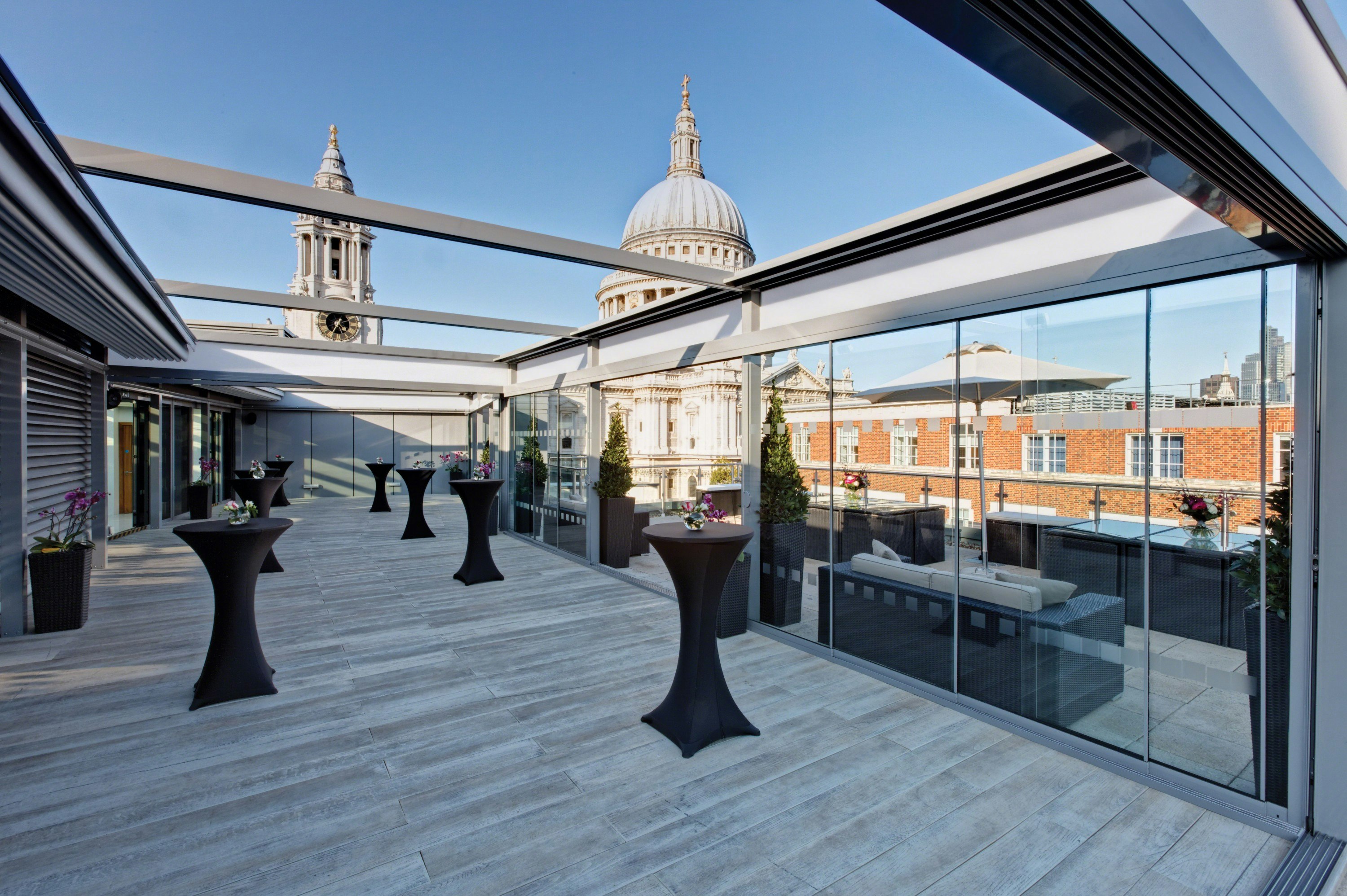 Private Dining Rooms With A View Venues in London - Leonardo Royal Hotel London St.Pauls 