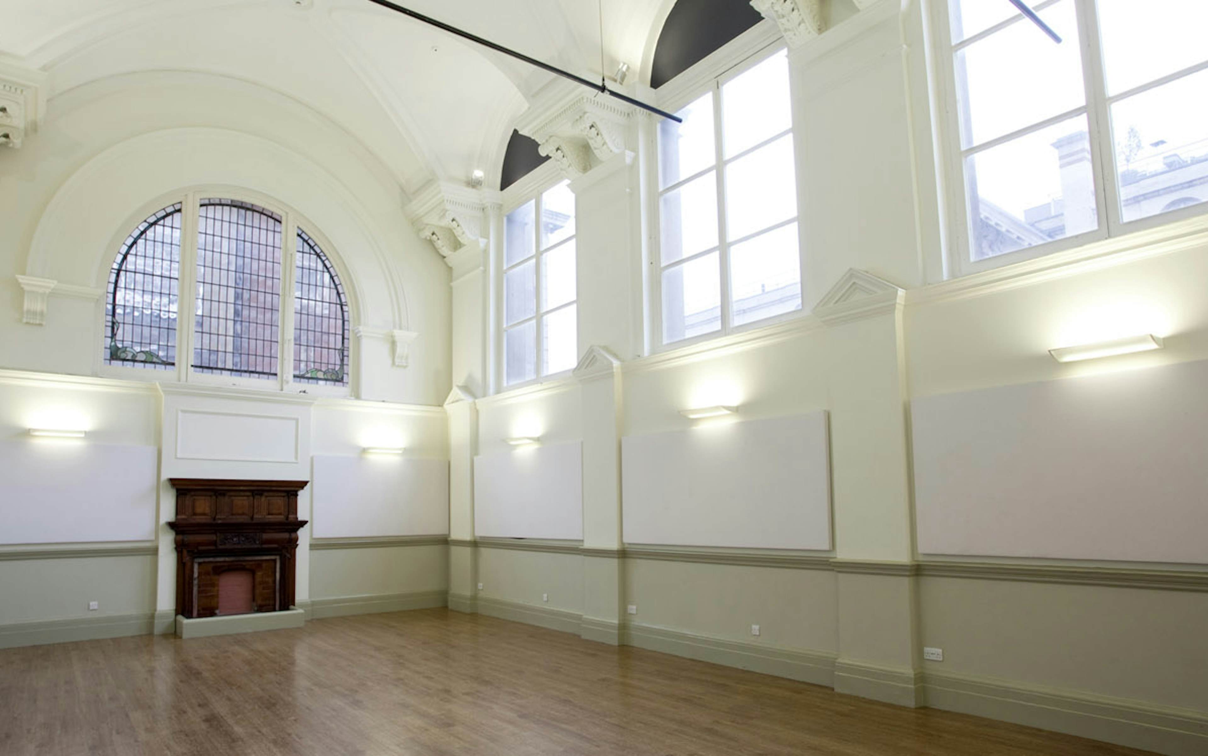 Shoreditch Town Hall - Large Committee Room image 1