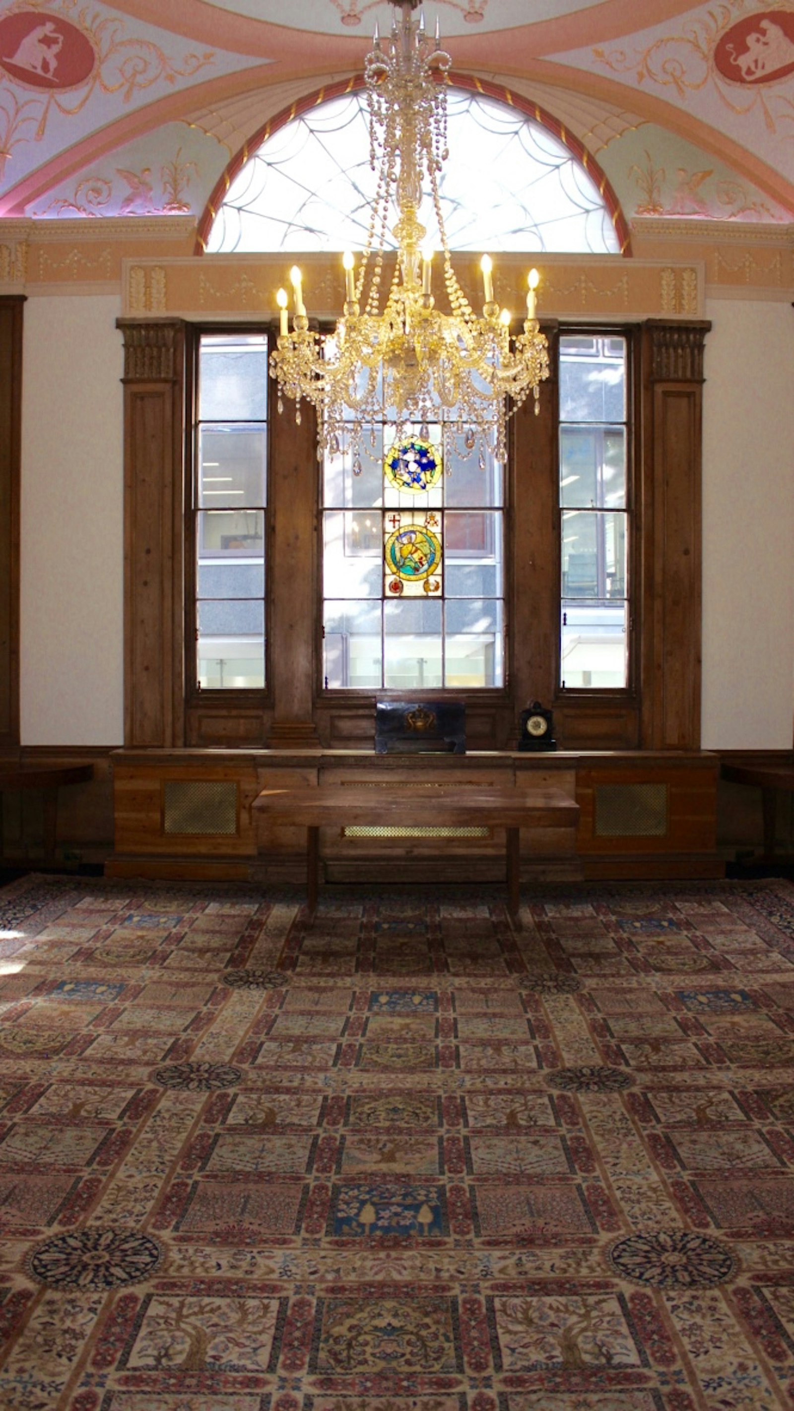 Watermen's Hall - Court Room image 7