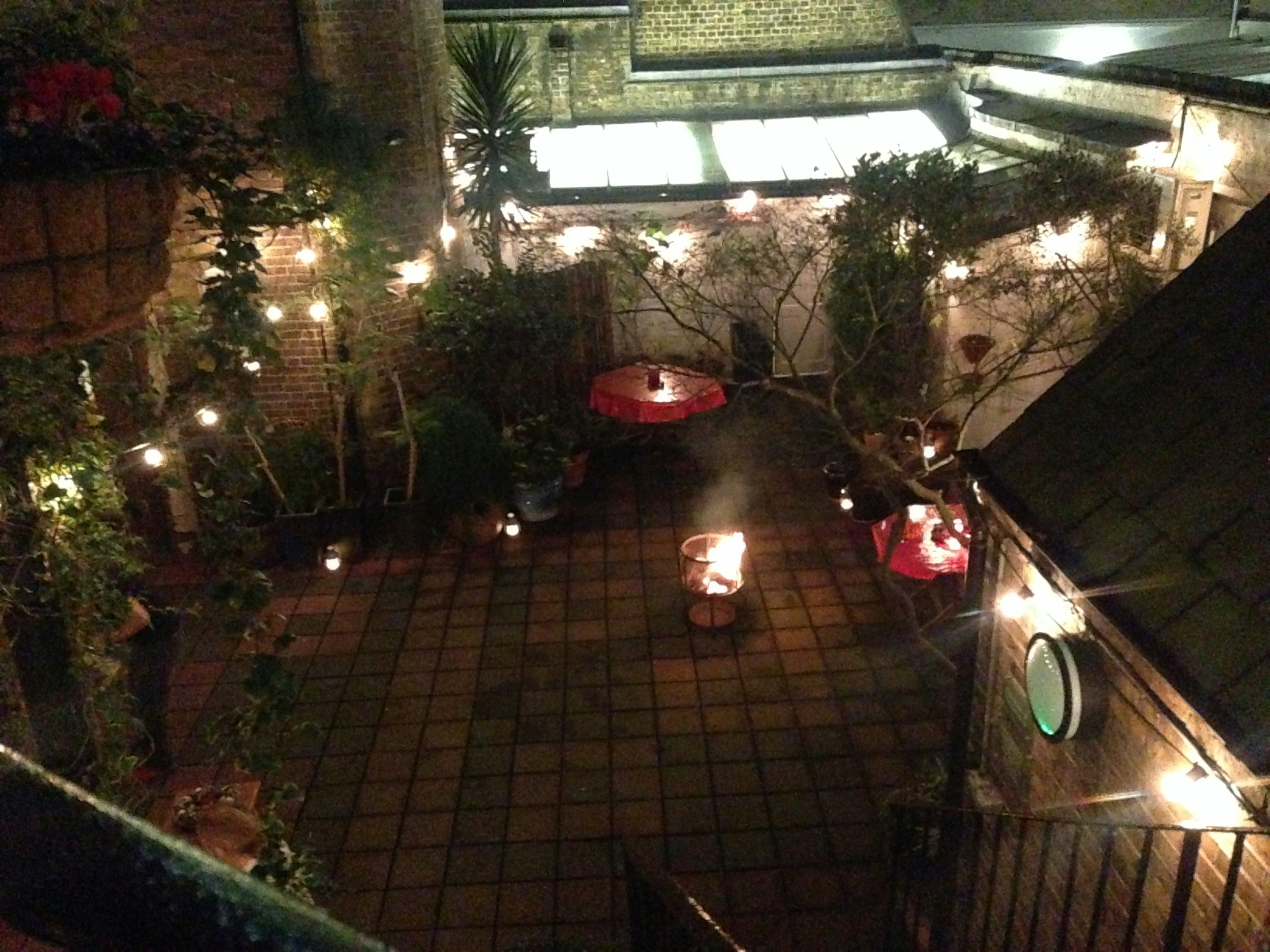 October Gallery - Gallery, Courtyard & Kitchen image 7