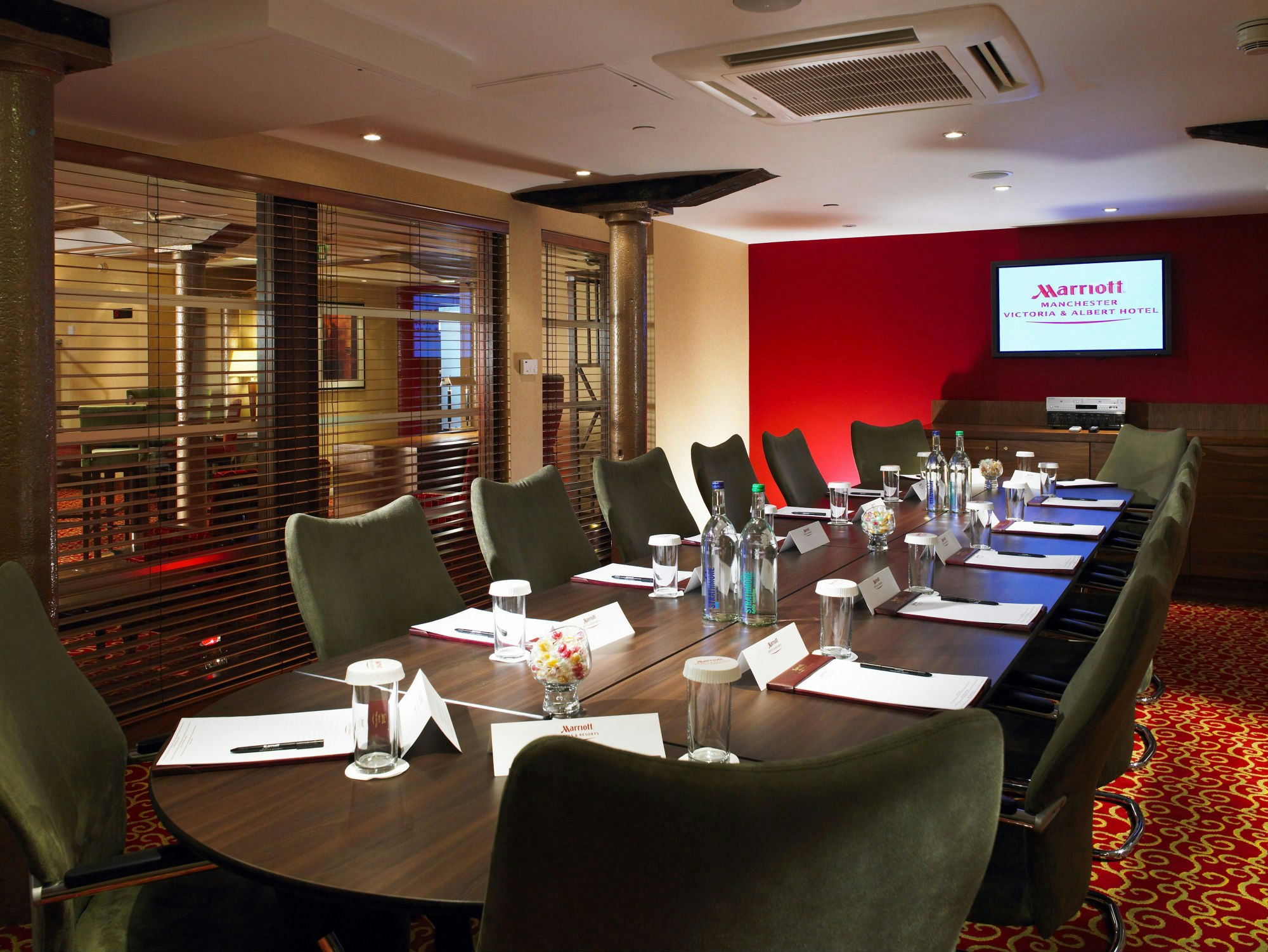 Intimate Private Dining Rooms Venues in Manchester - The Manchester Marriott Victoria & Albert Hotel