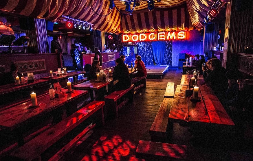 The Aeronaut - Flying Circus Room image 1