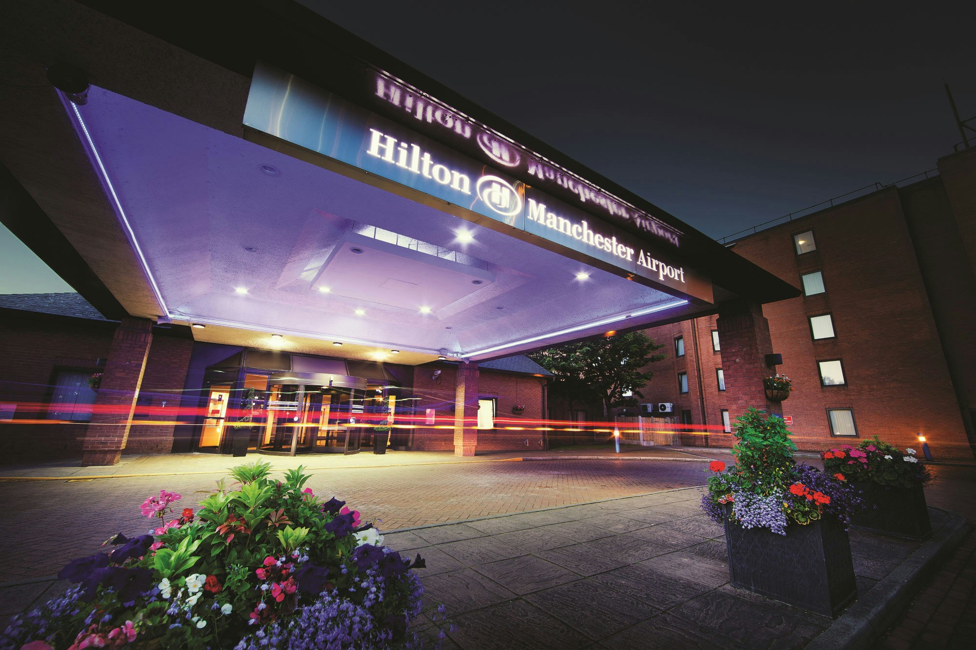 Hilton, Manchester Airport - Portico image 2