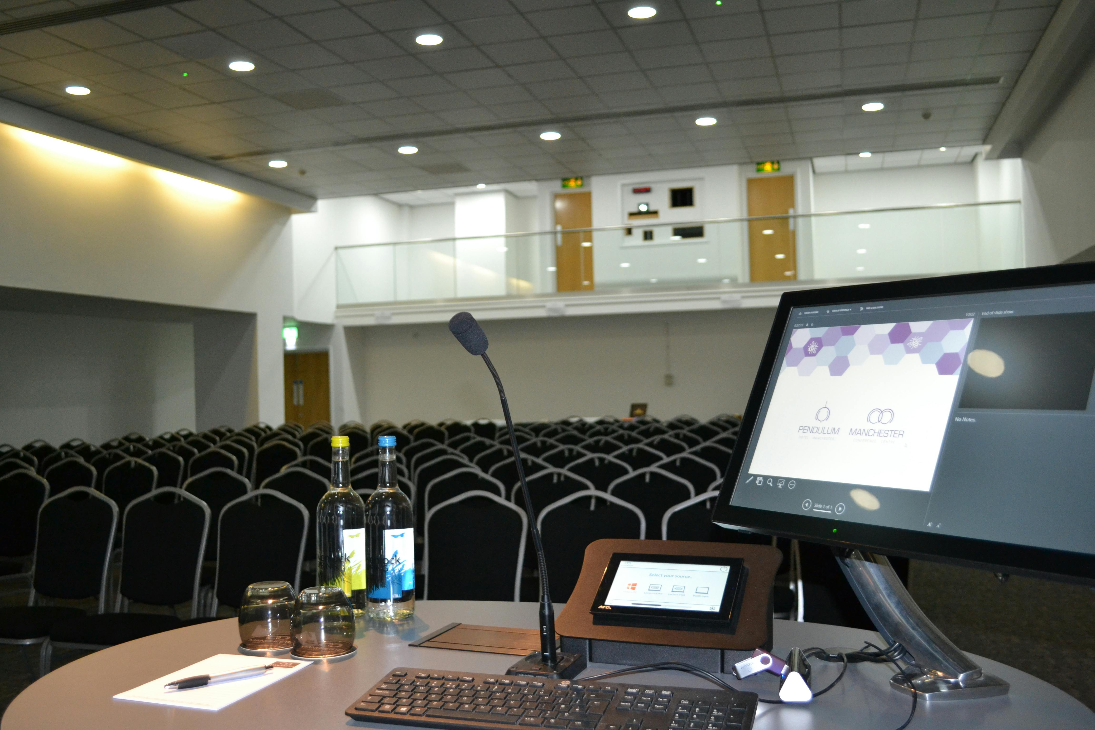 Manchester Conference Centre & Pendulum Hotel - image 2