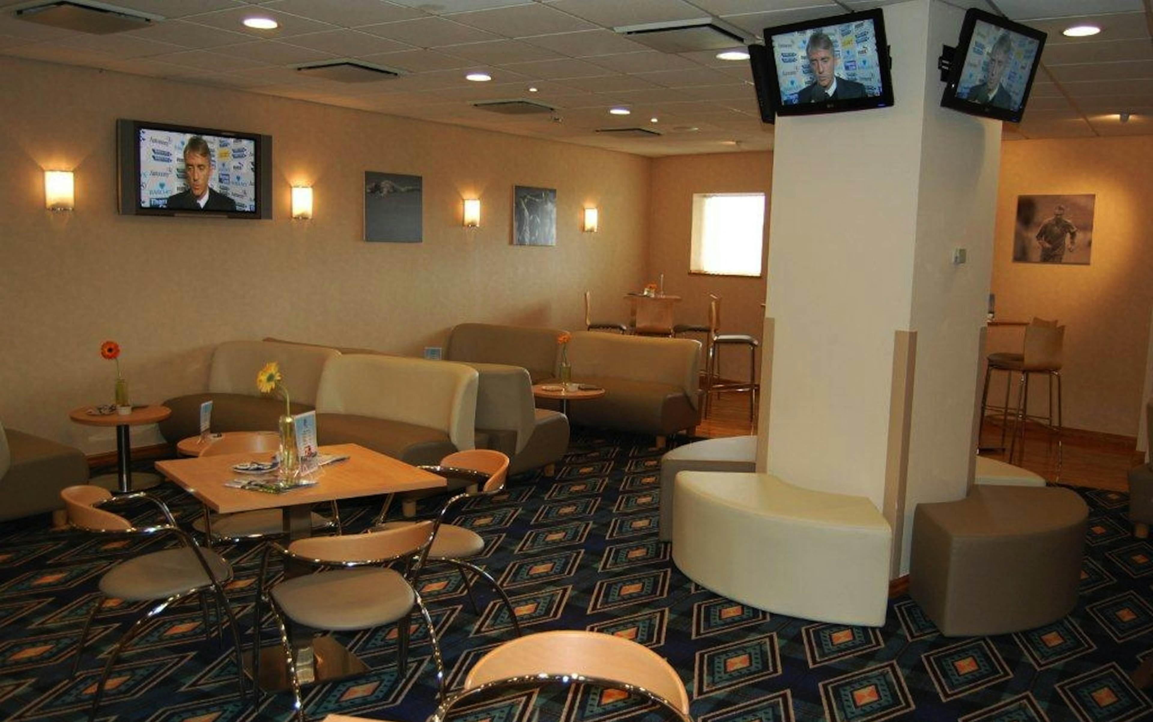Bolton Whites Hotel - Wanderers Suite image 1