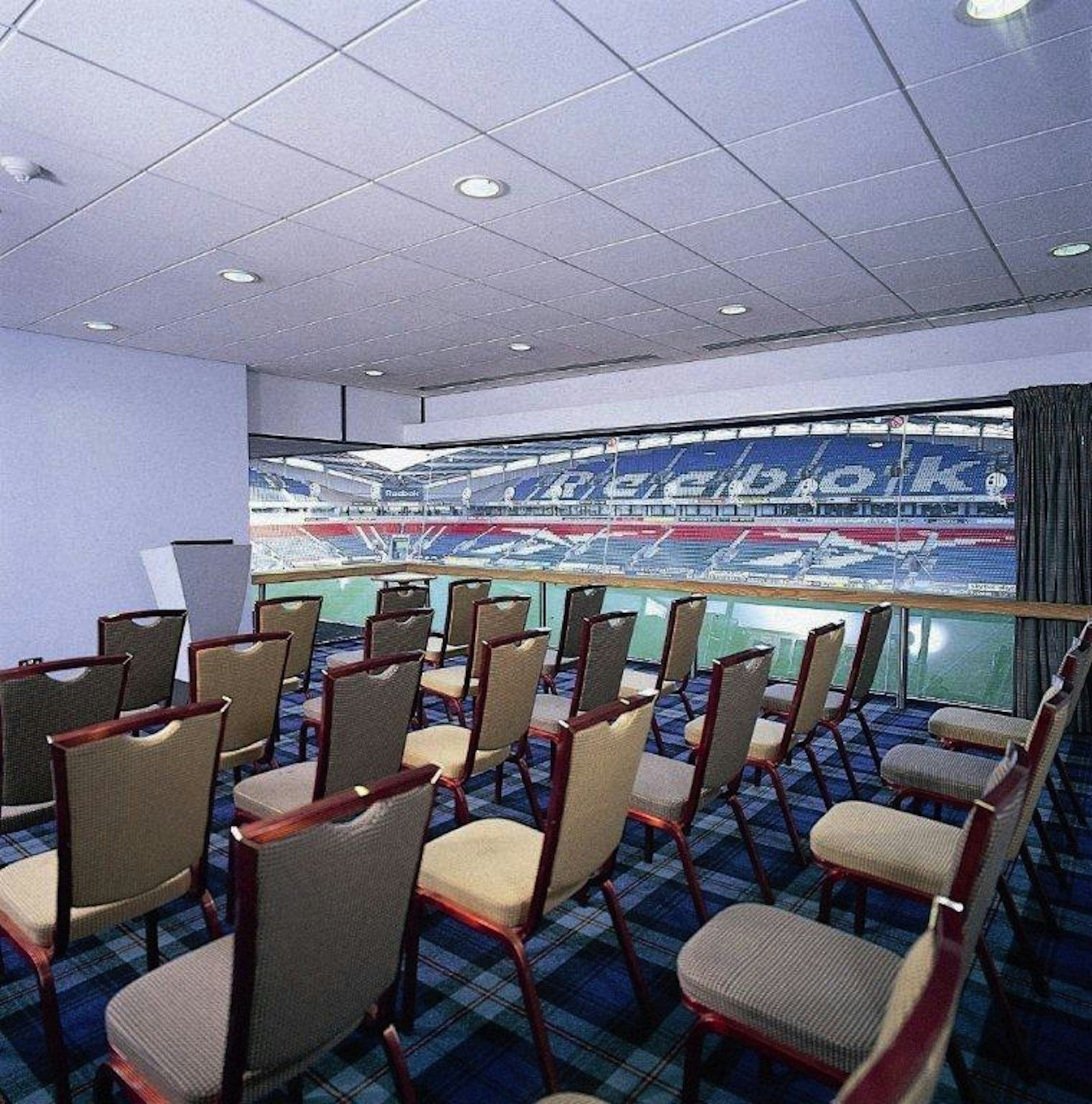 Bolton Whites Hotel - Executive Box image 3