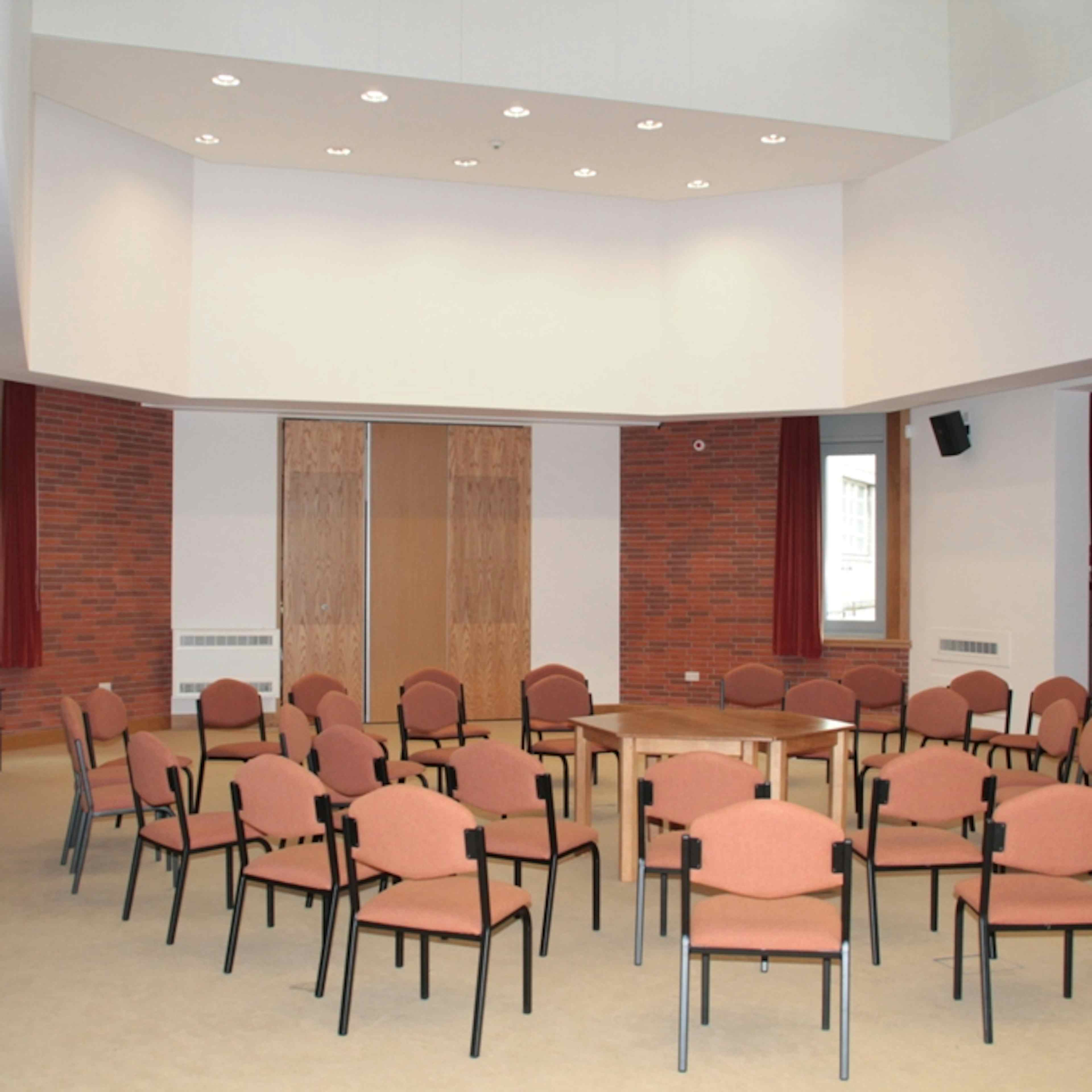 Liverpool Quaker Meeting House - Large Meeting Room image 3